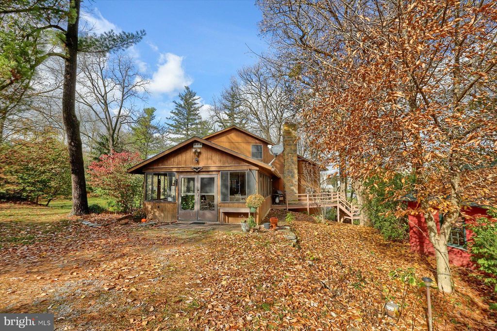 Photo of 442 LINDEN RD, EAST EARL, PA 17519 (MLS # PALA2030488)