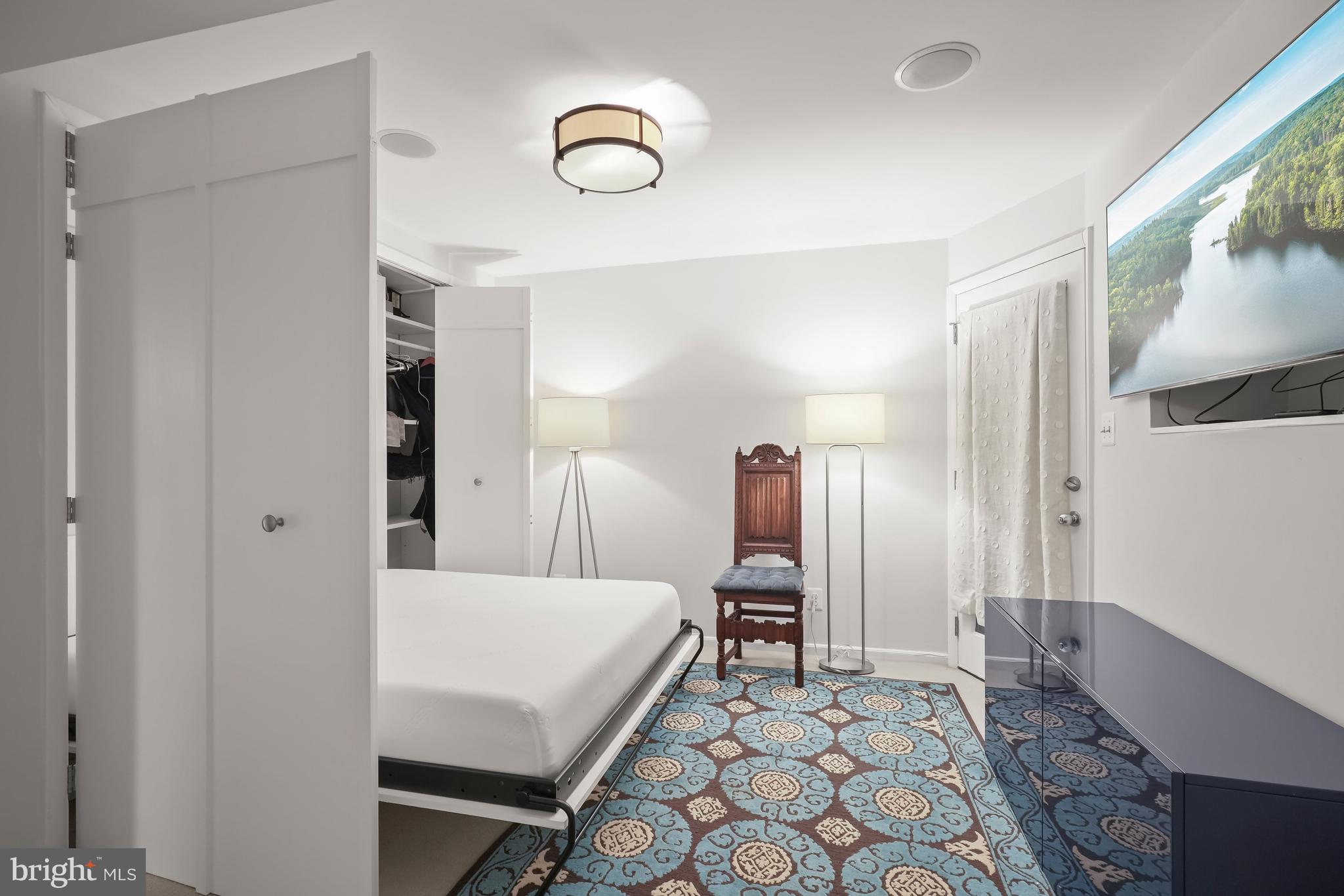 DUPONT CIRCLE - Residential