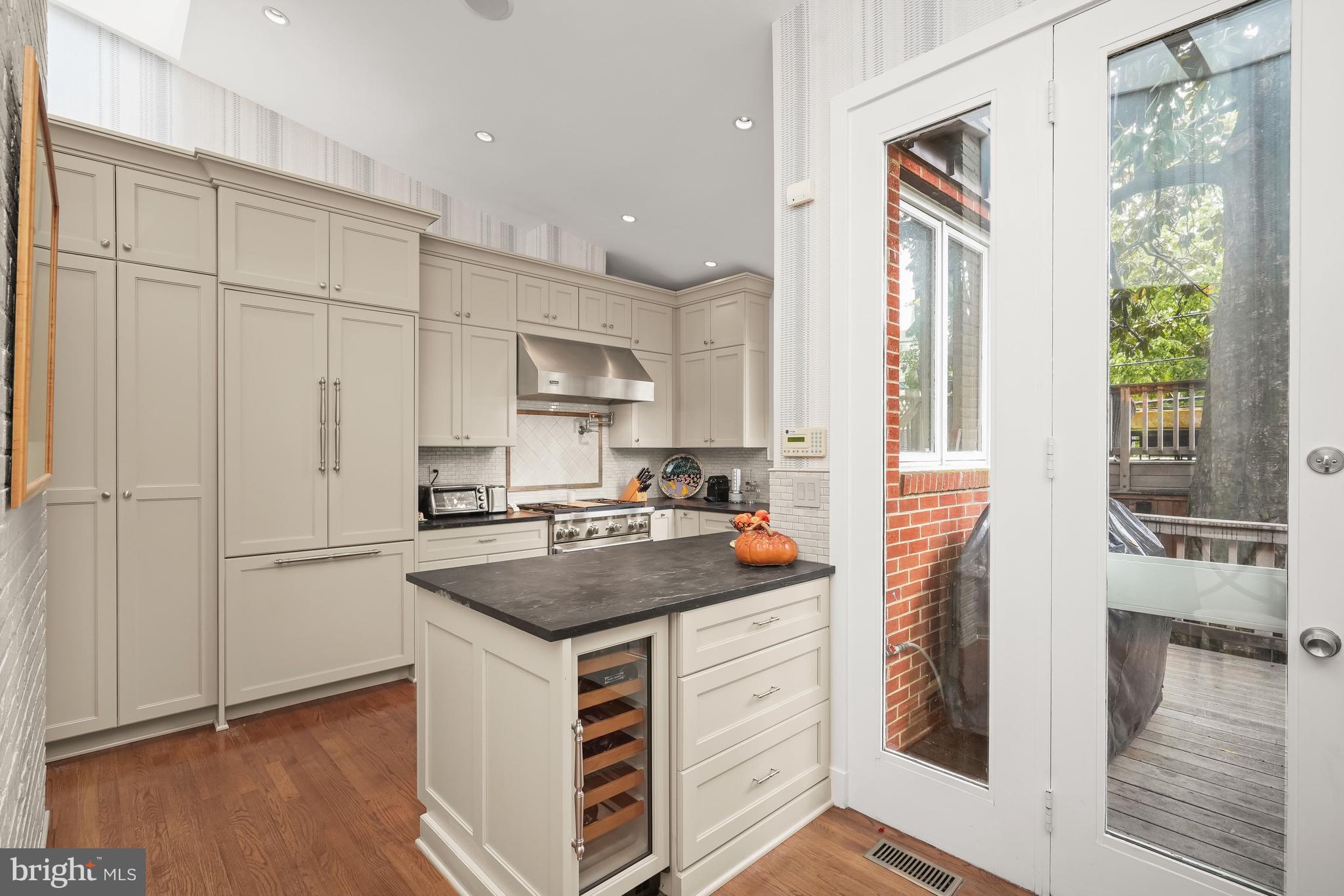 DUPONT CIRCLE - Residential