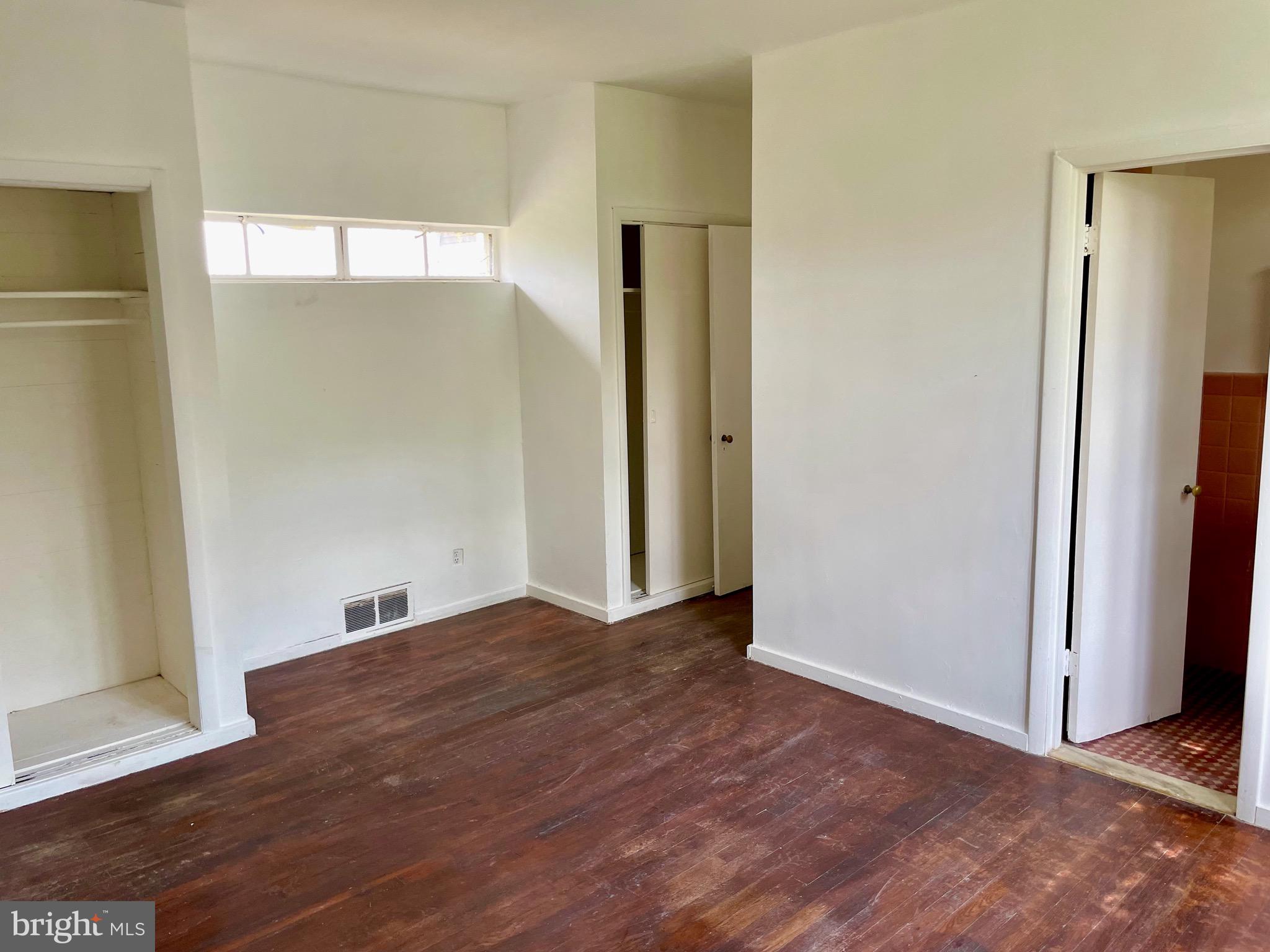 ROCKLEDGE - Residential Lease