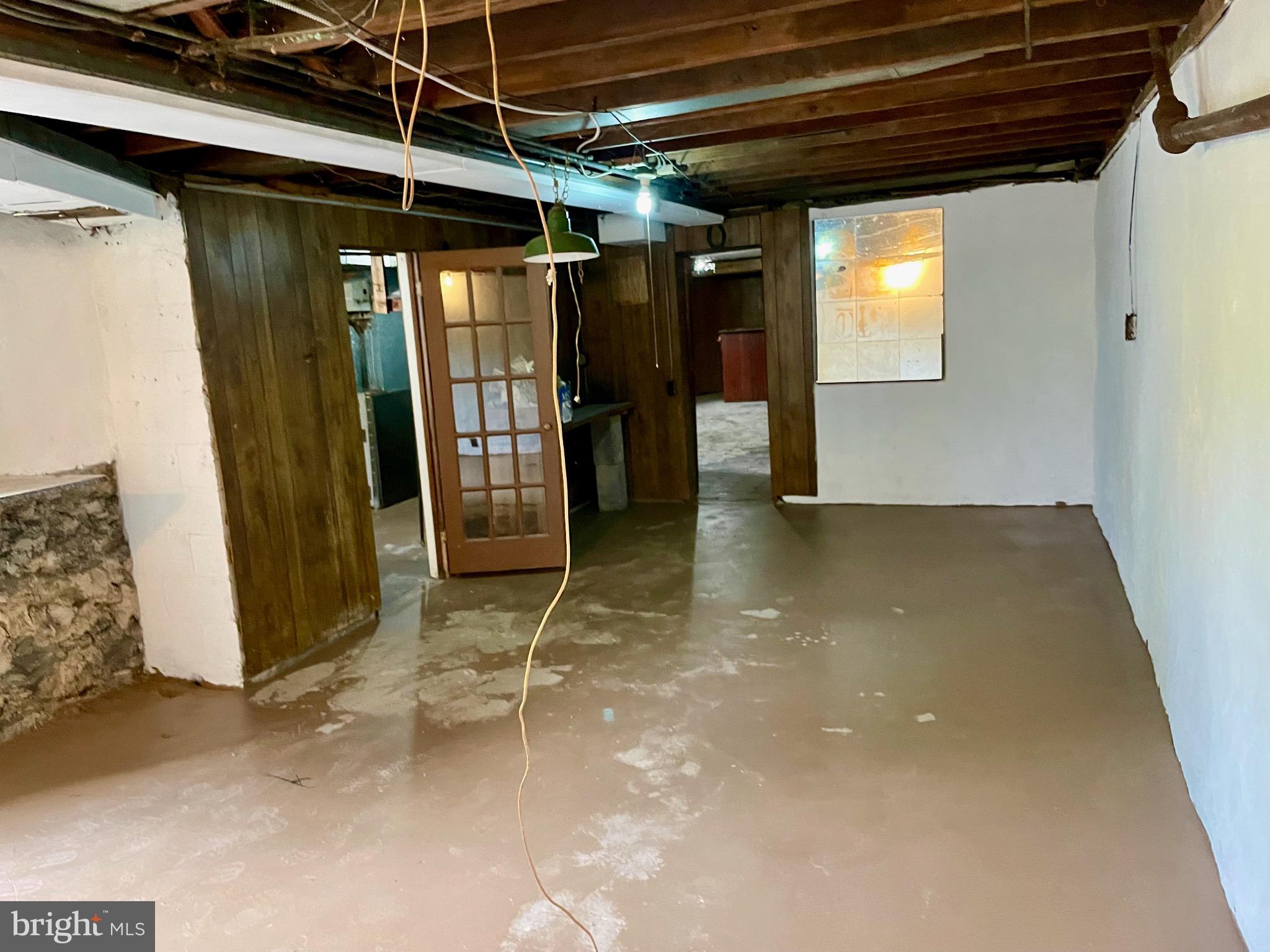 ROCKLEDGE - Residential Lease