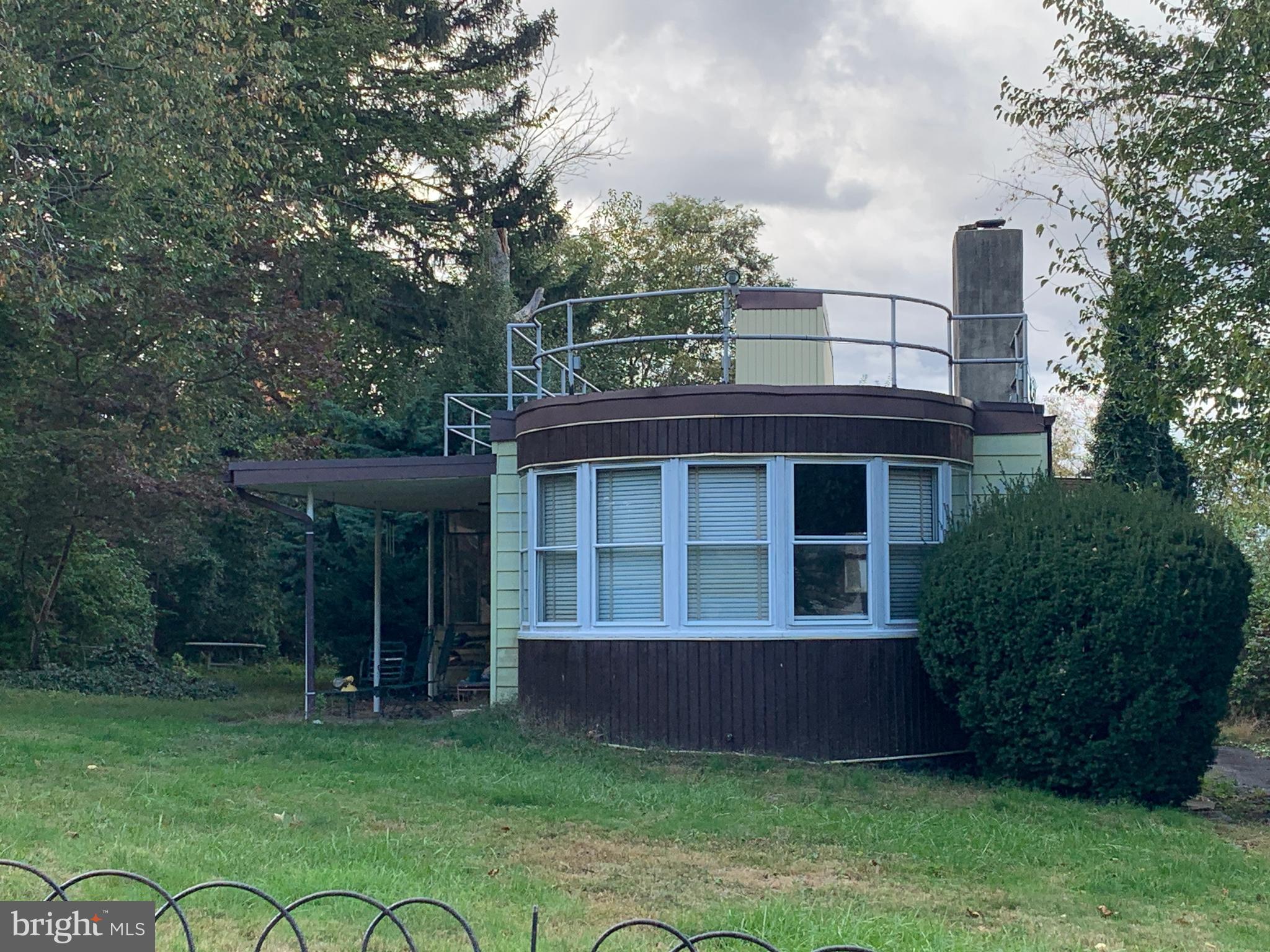 ROCKLEDGE - Residential Lease