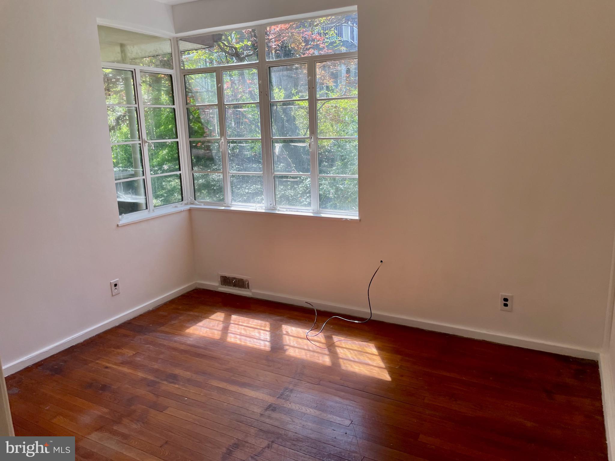 ROCKLEDGE - Residential Lease