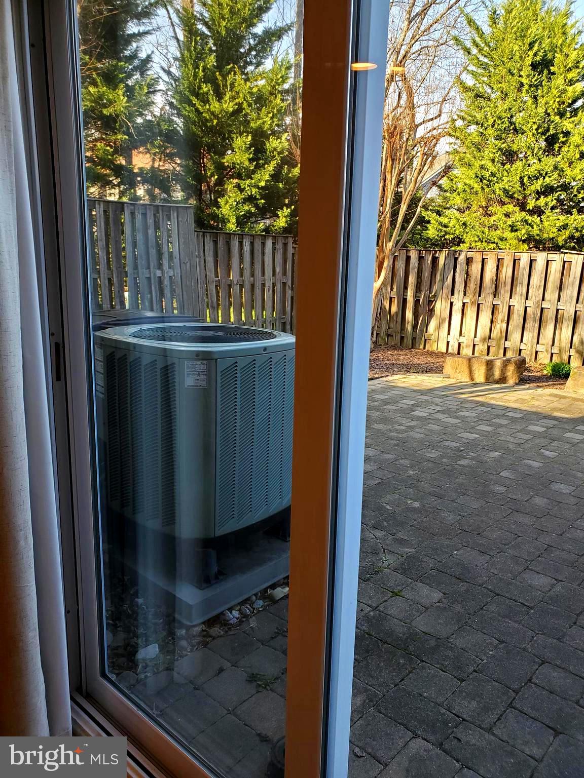 RESTON - Residential Lease