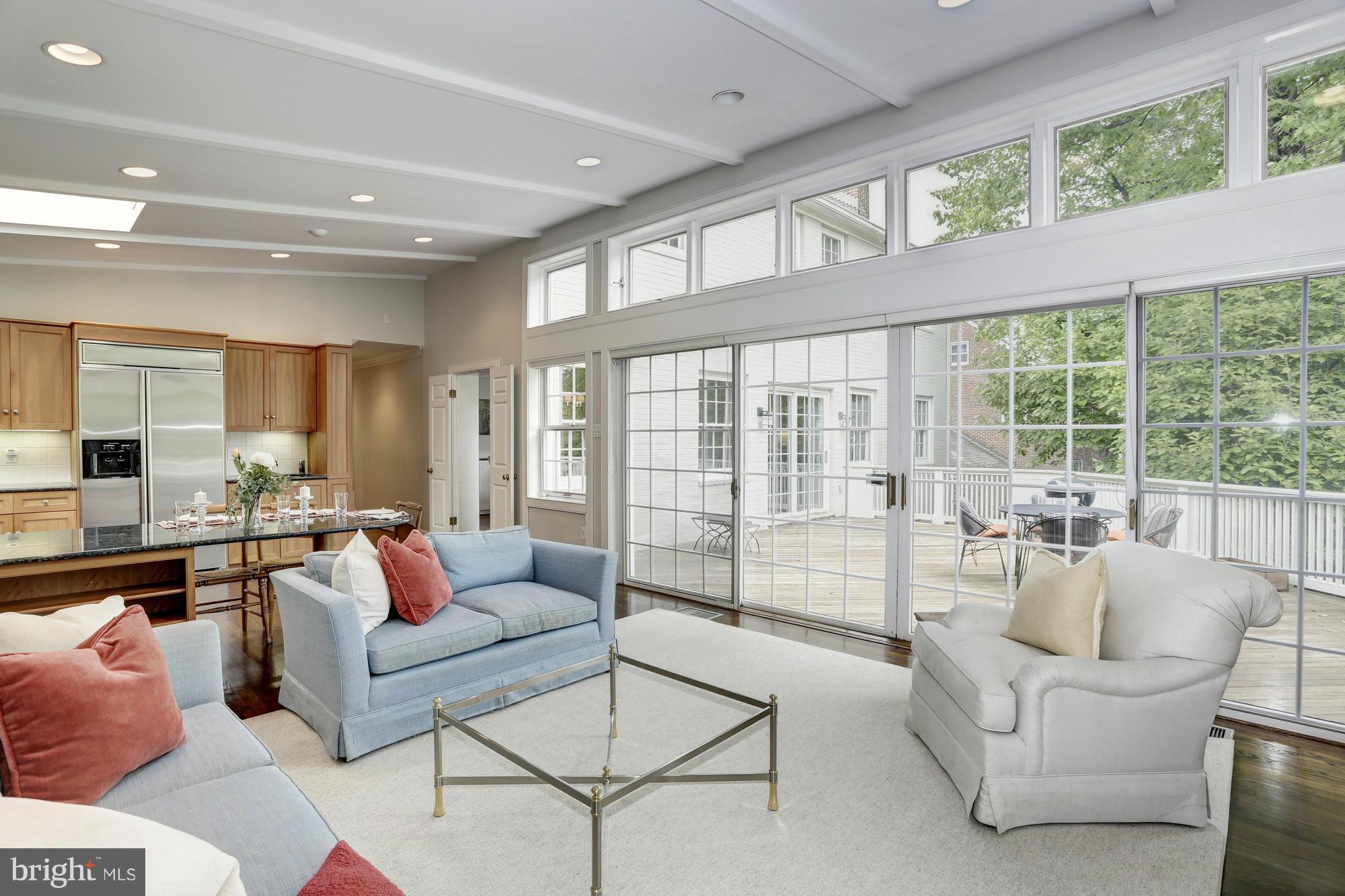 CHEVY CHASE - Residential