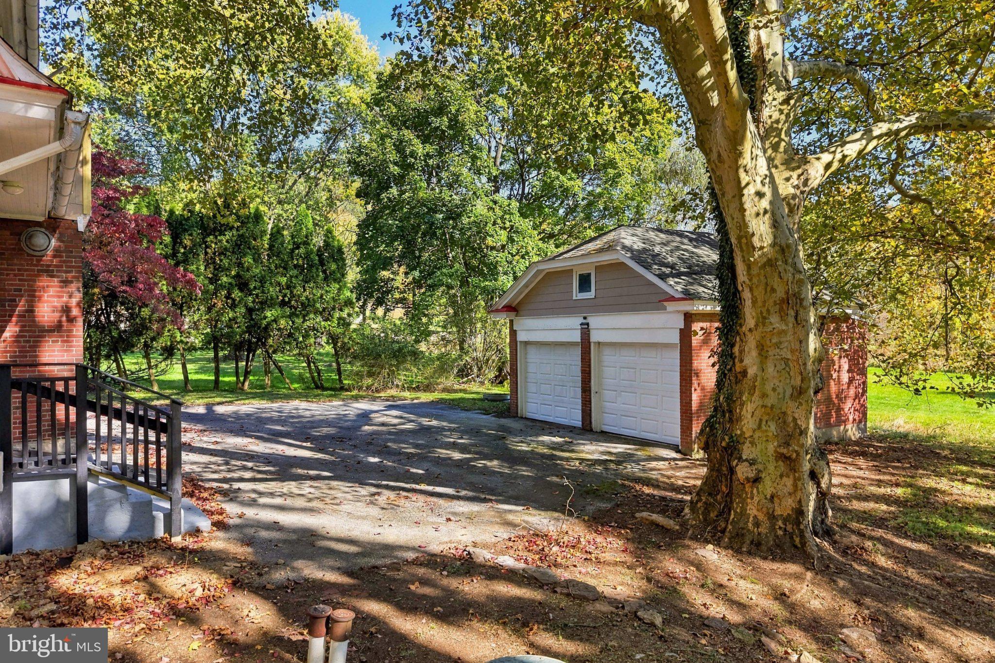 1719 FRIEDENSBURG ROAD