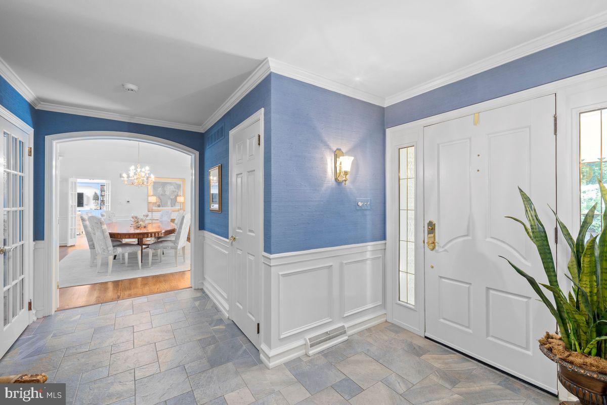 RADNOR HUNT - Residential