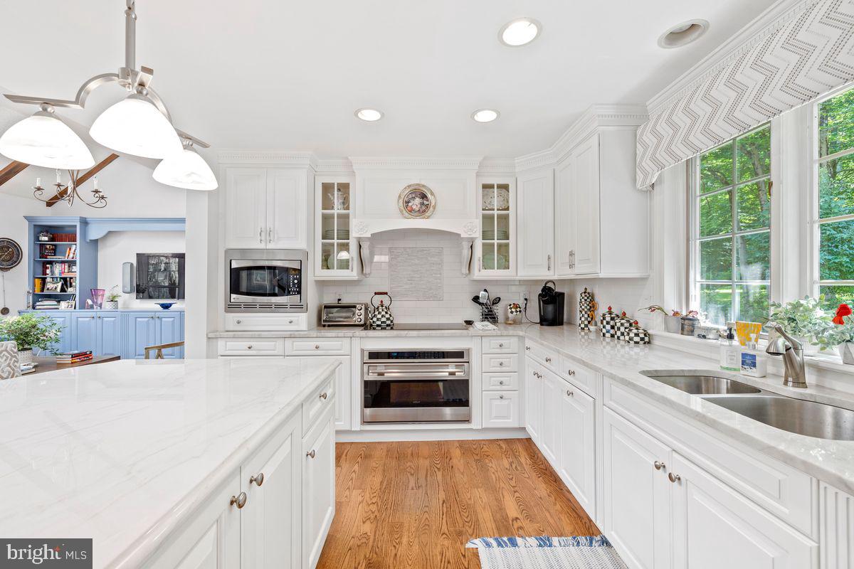 RADNOR HUNT - Residential