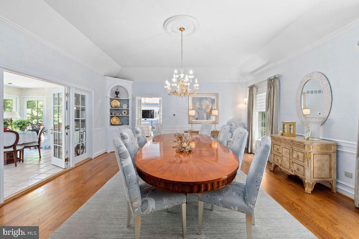 RADNOR HUNT - Residential