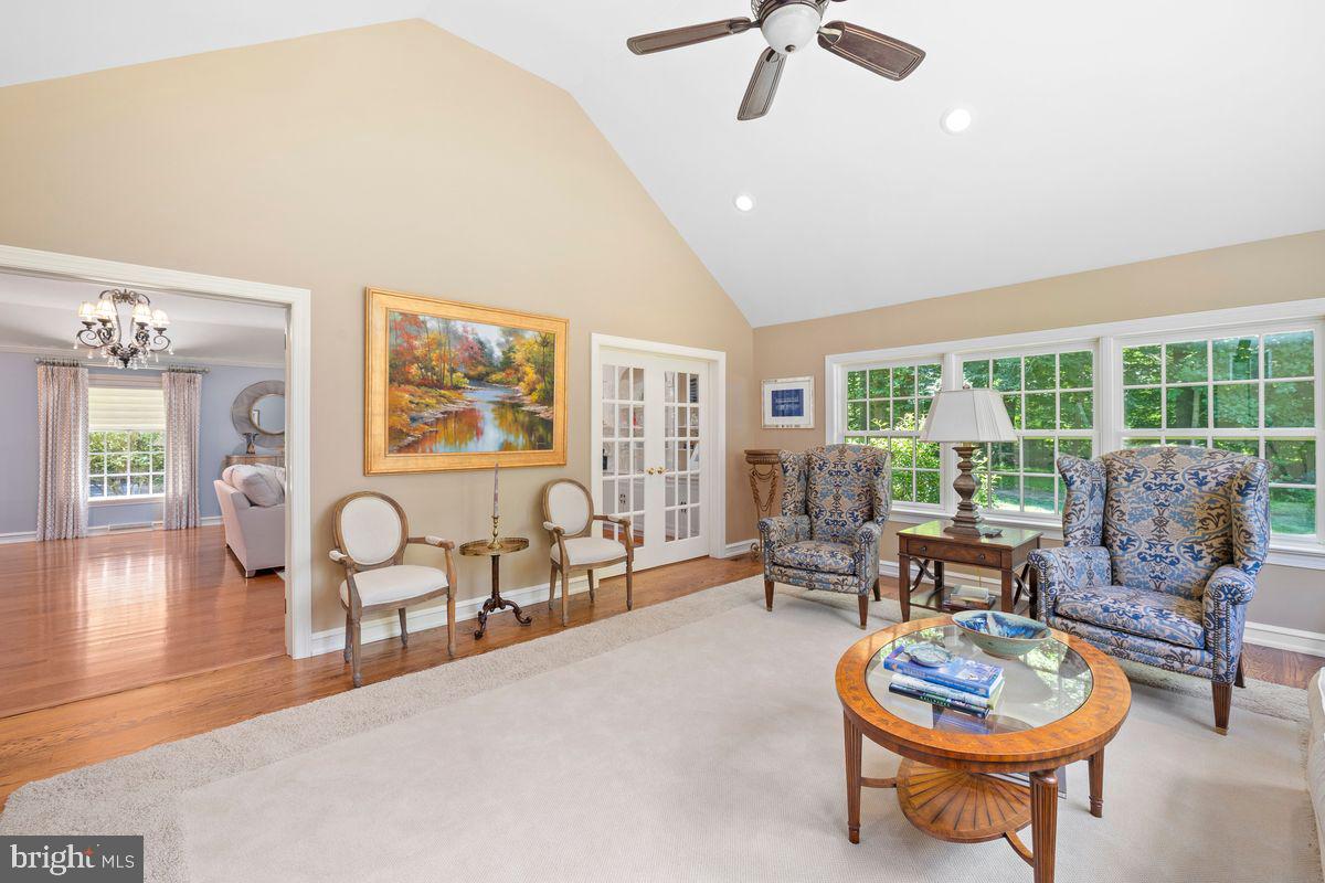 RADNOR HUNT - Residential