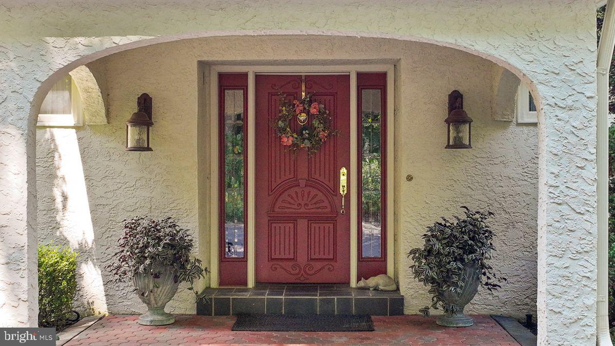 RADNOR HUNT - Residential