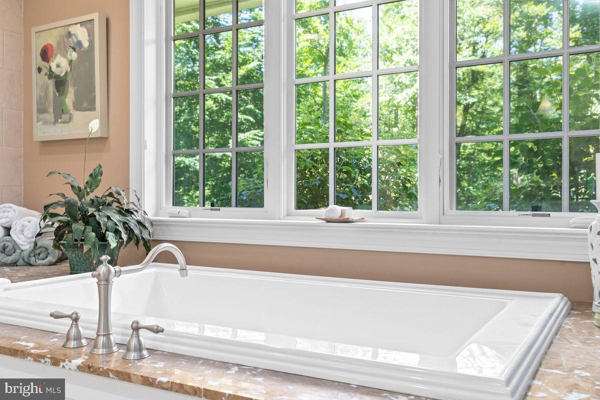 RADNOR HUNT - Residential