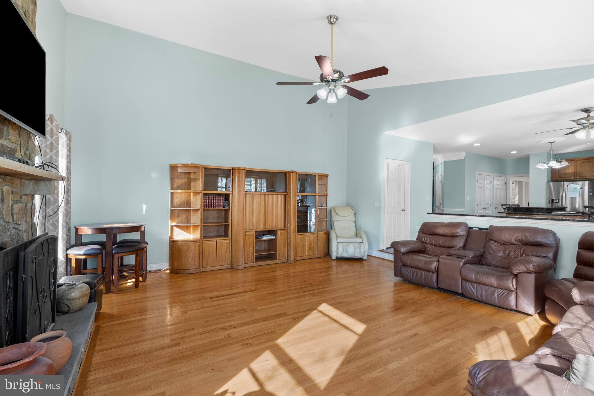 CYPRESS RUN - Residential