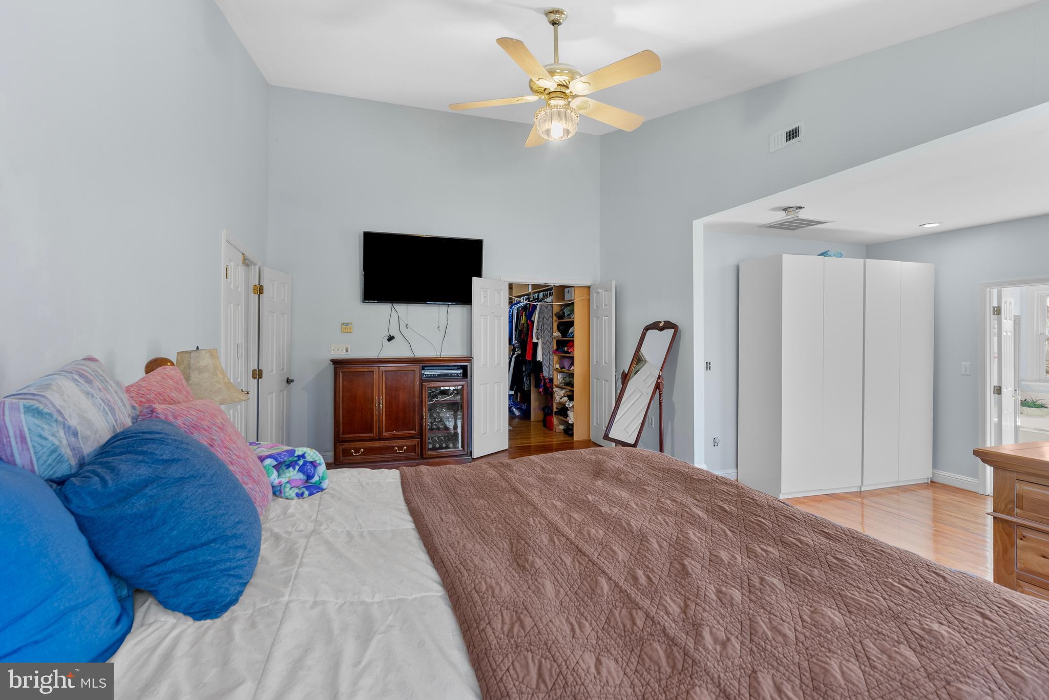 CYPRESS RUN - Residential