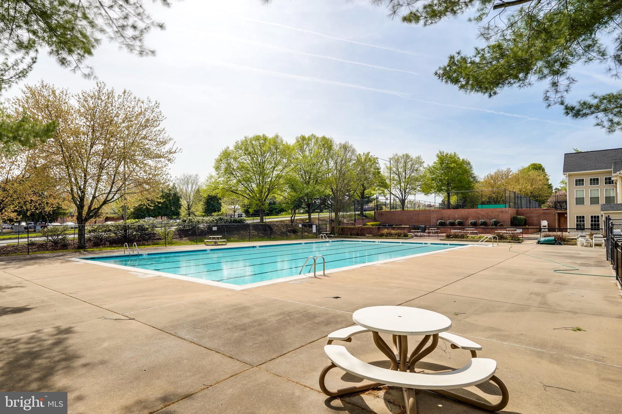 CENTRE RIDGE - Residential