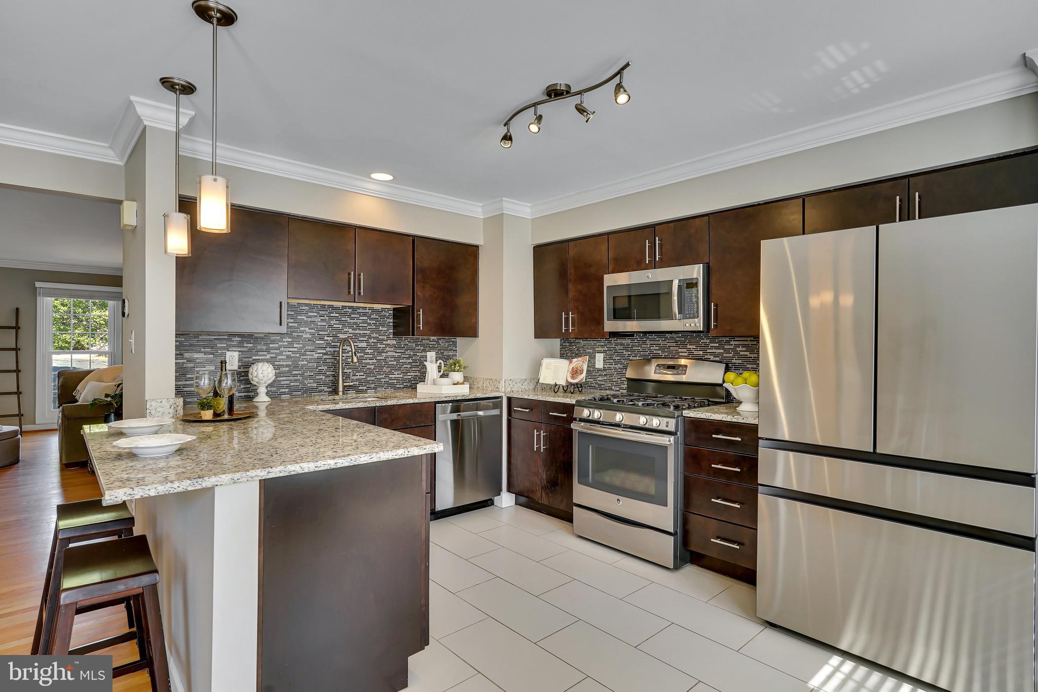 CENTRE RIDGE - Residential