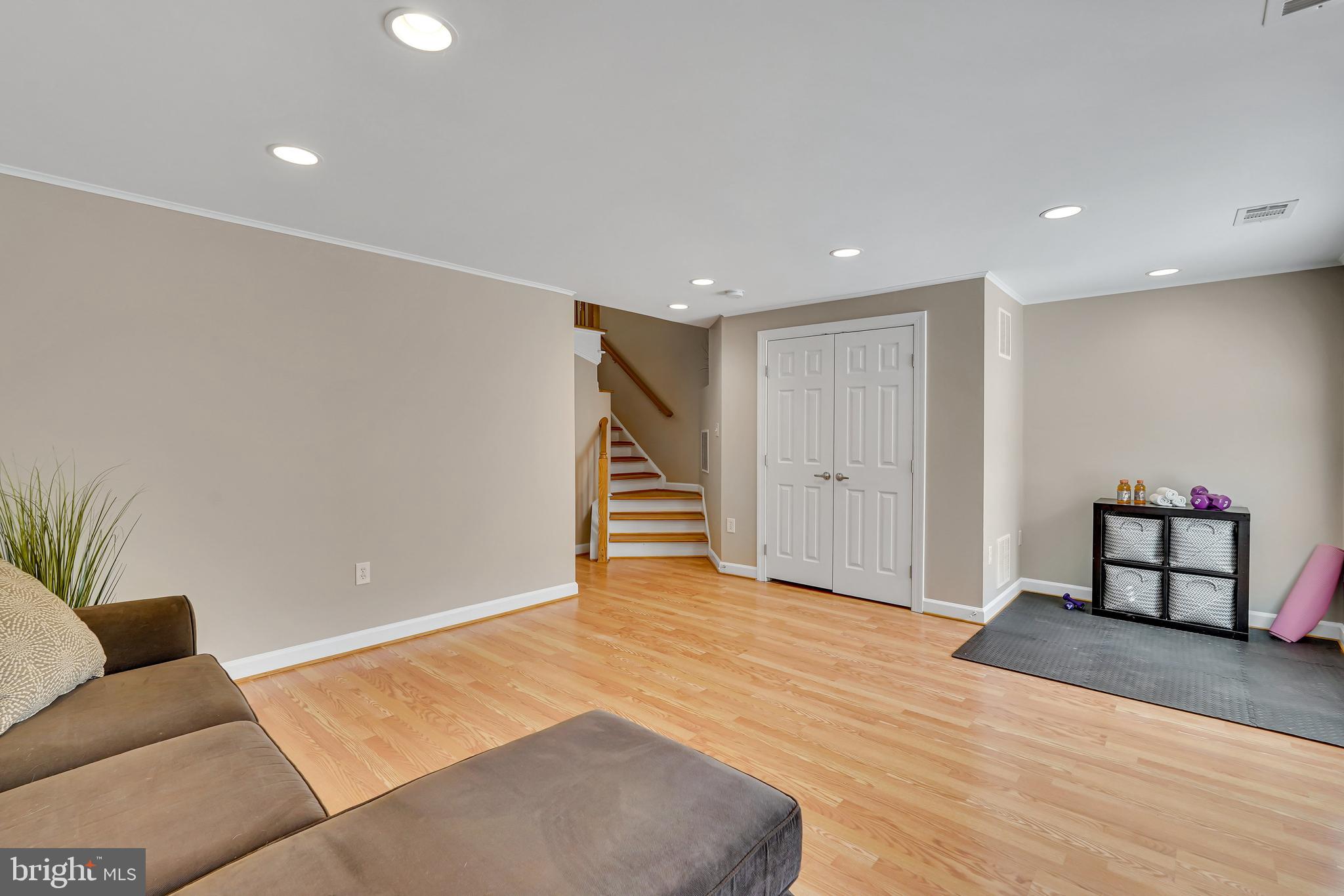 CENTRE RIDGE - Residential