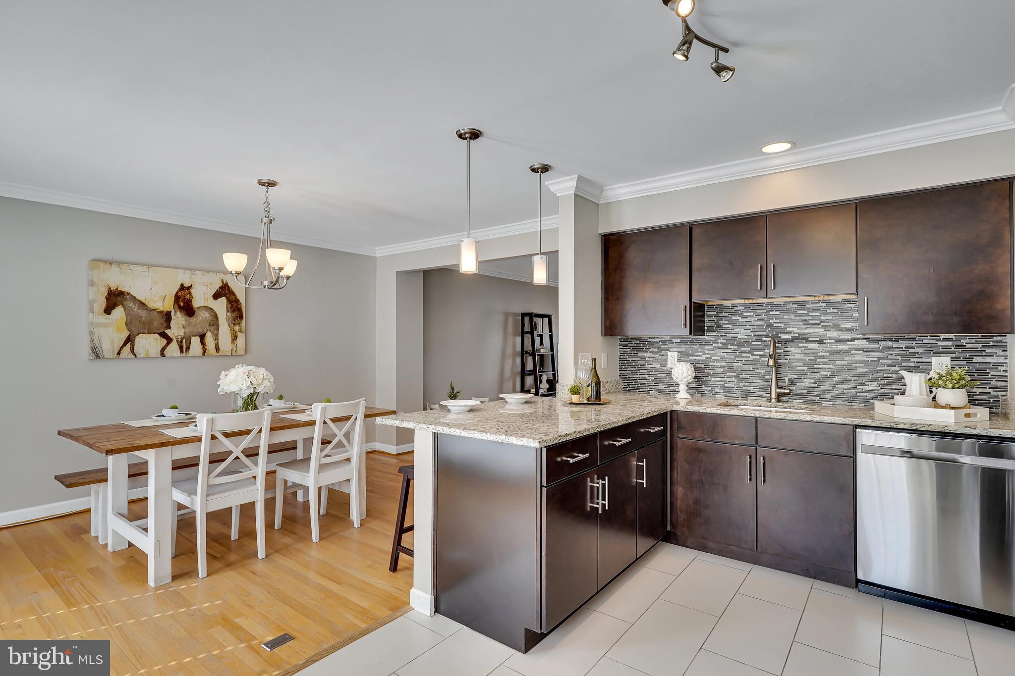 CENTRE RIDGE - Residential