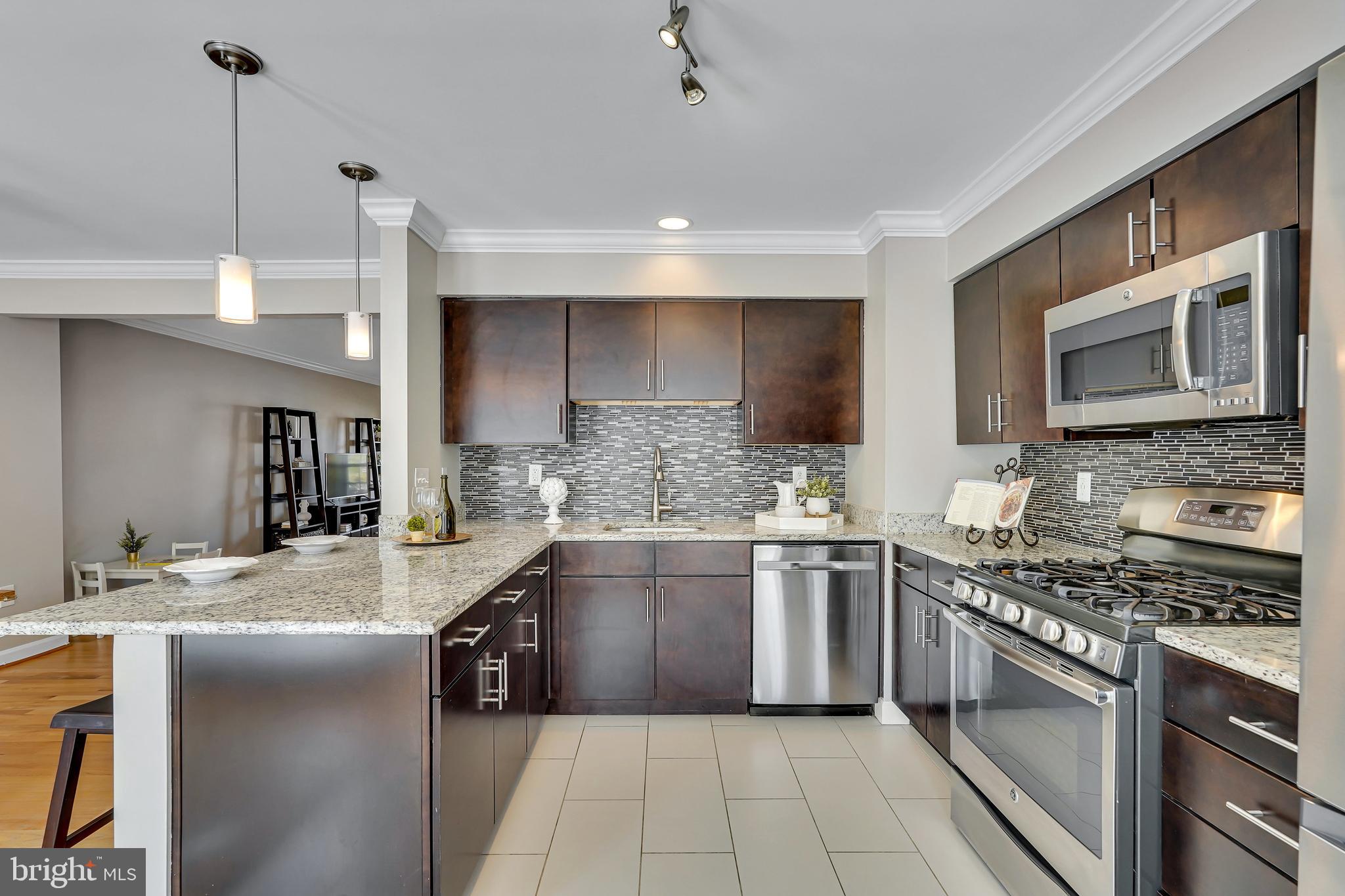 CENTRE RIDGE - Residential