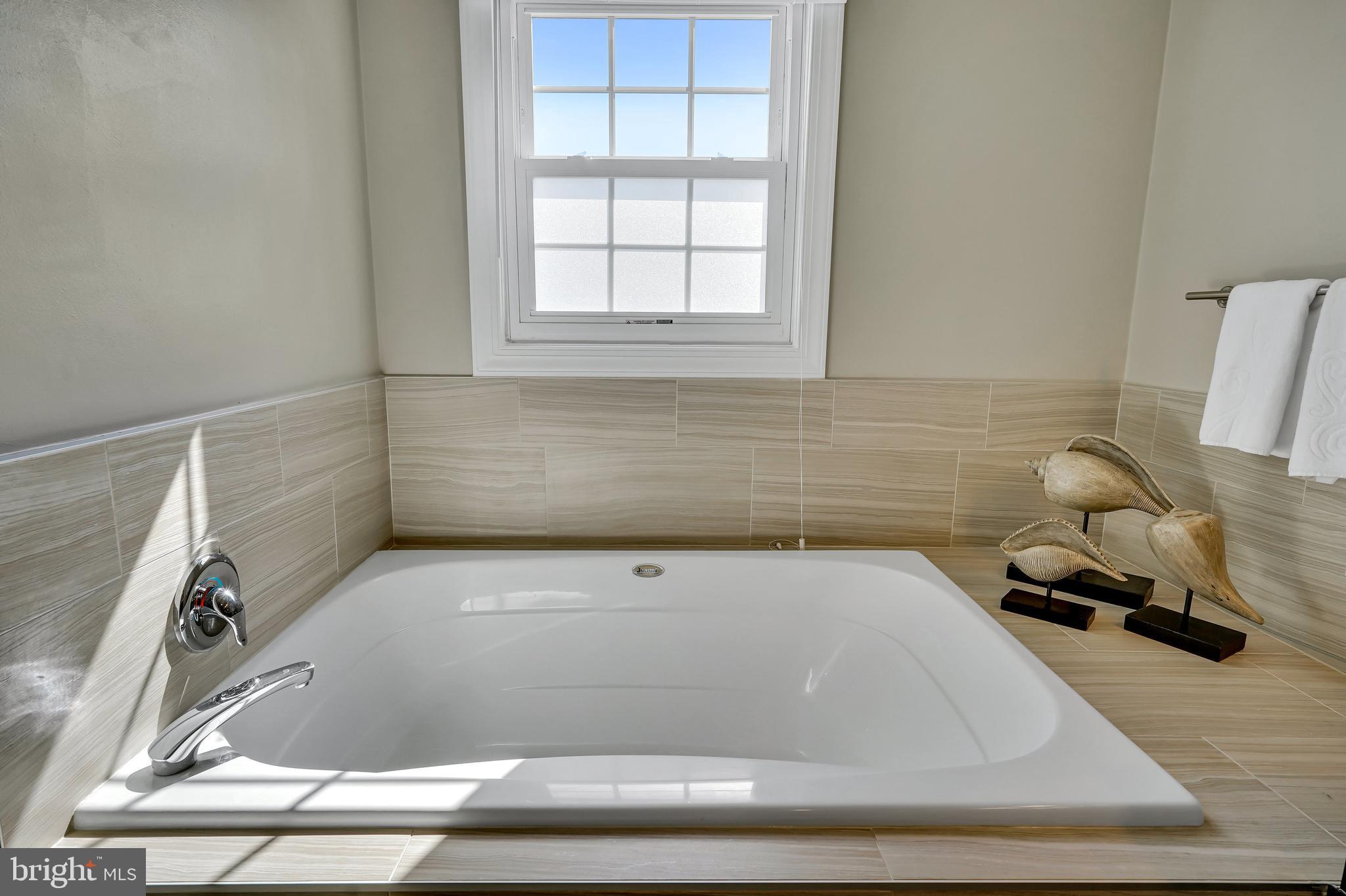 CENTRE RIDGE - Residential