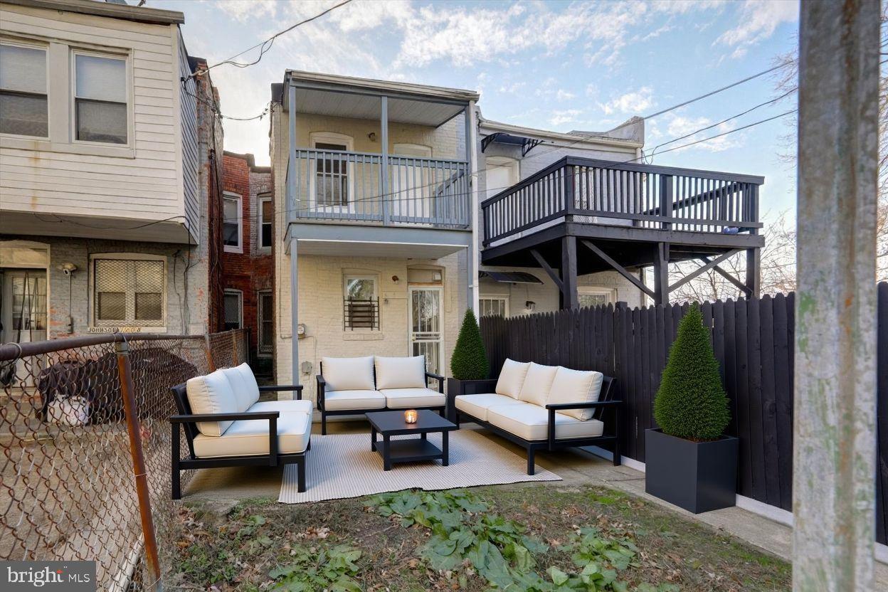 PENN NORTH - Residential