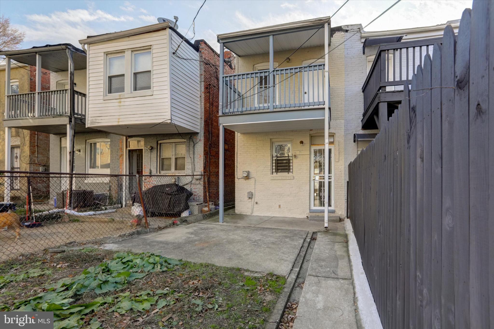 PENN NORTH - Residential