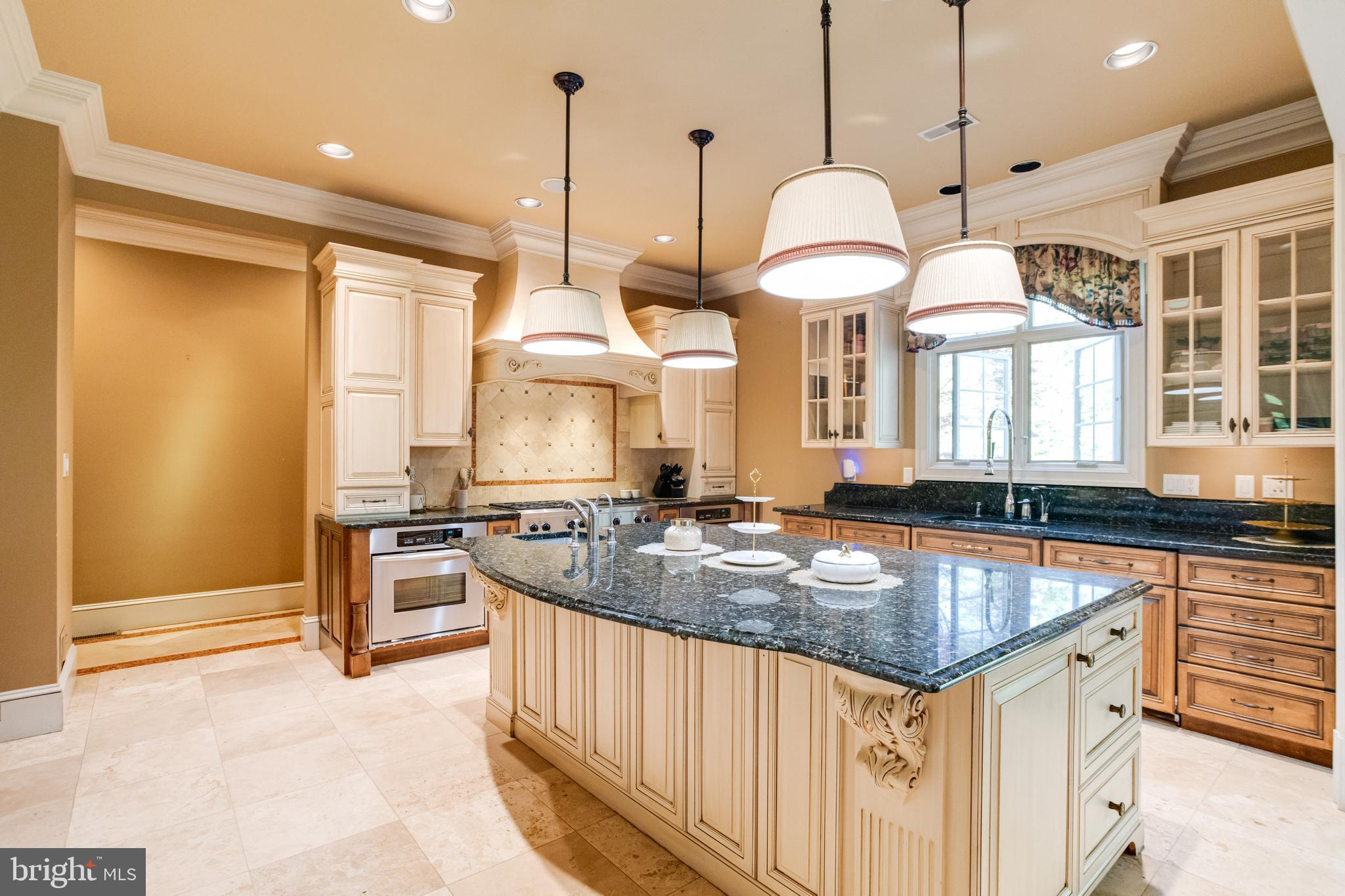 NORTH ROLAND PARK - Residential