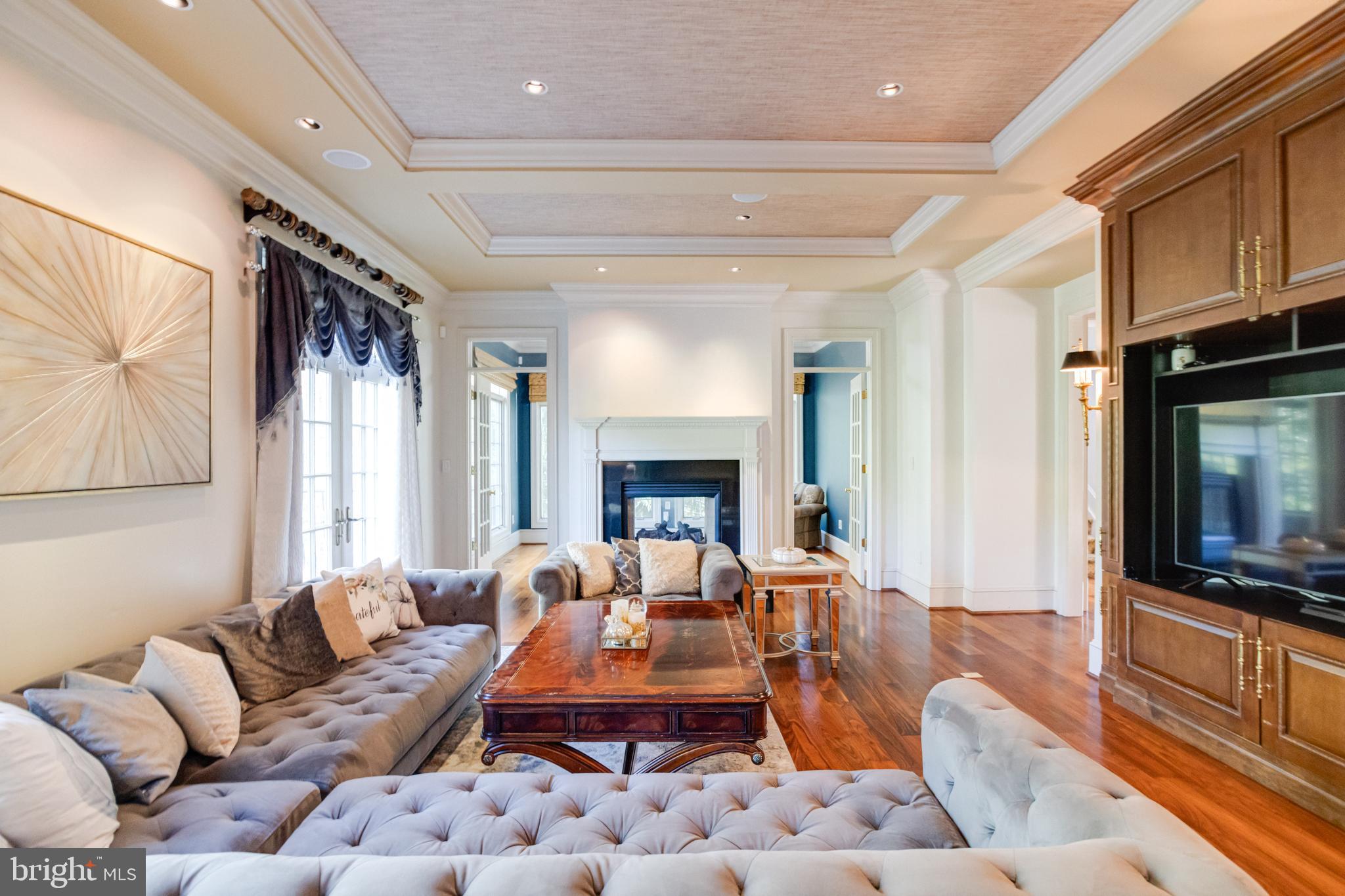 NORTH ROLAND PARK - Residential