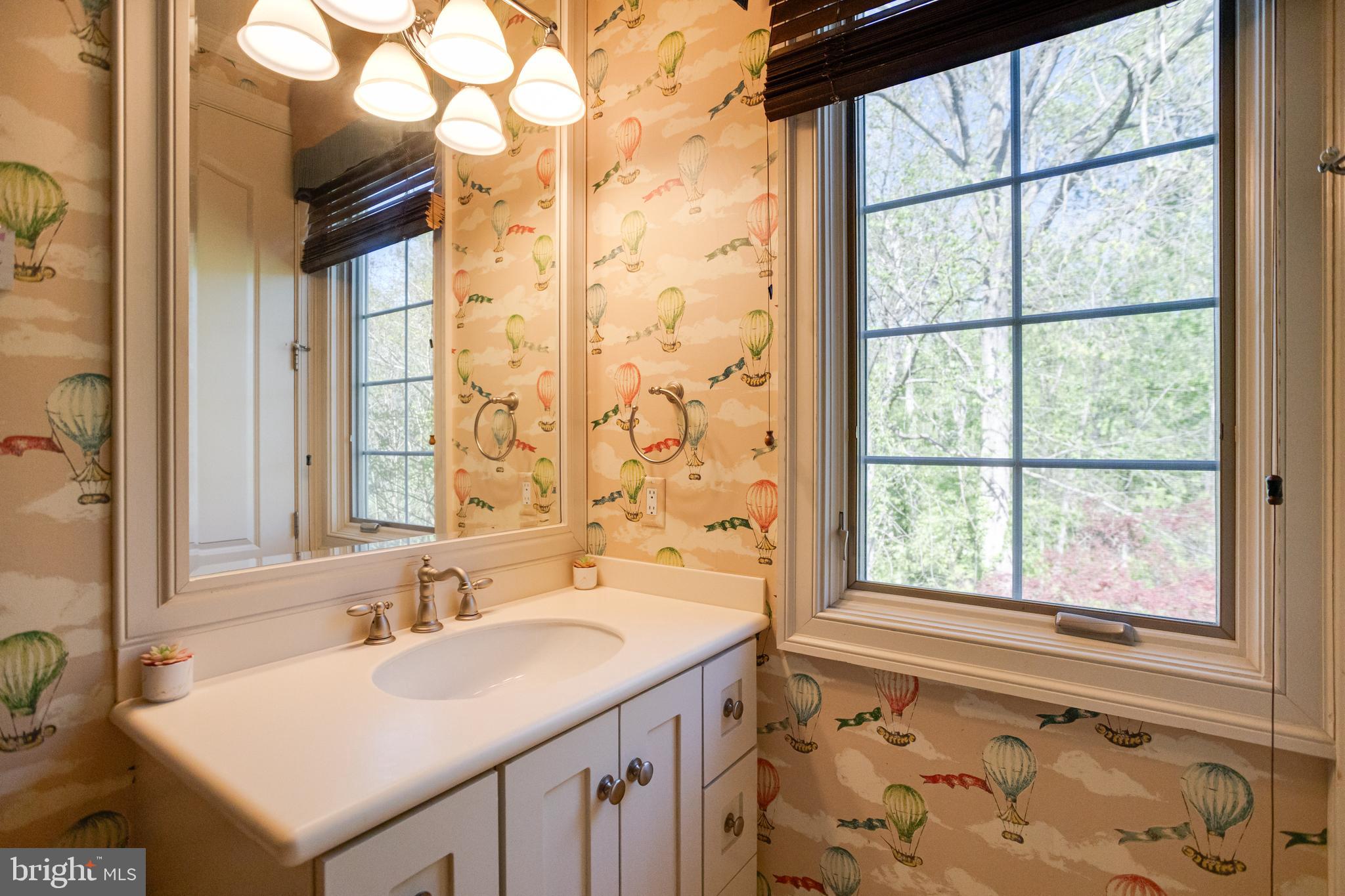 NORTH ROLAND PARK - Residential