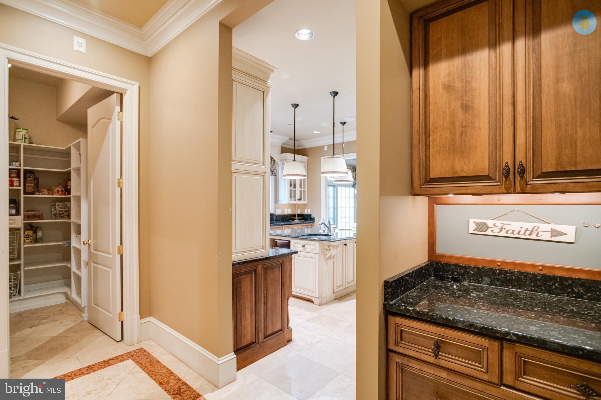 NORTH ROLAND PARK - Residential