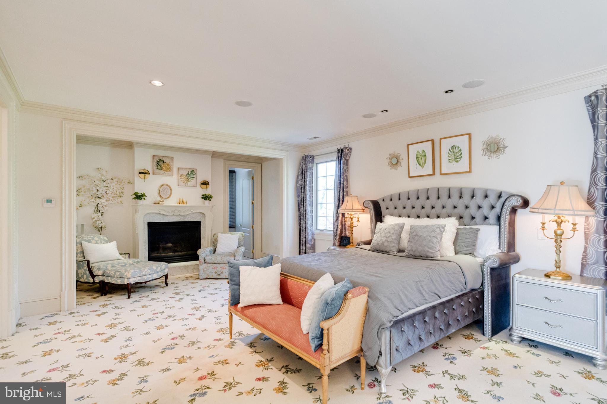 NORTH ROLAND PARK - Residential