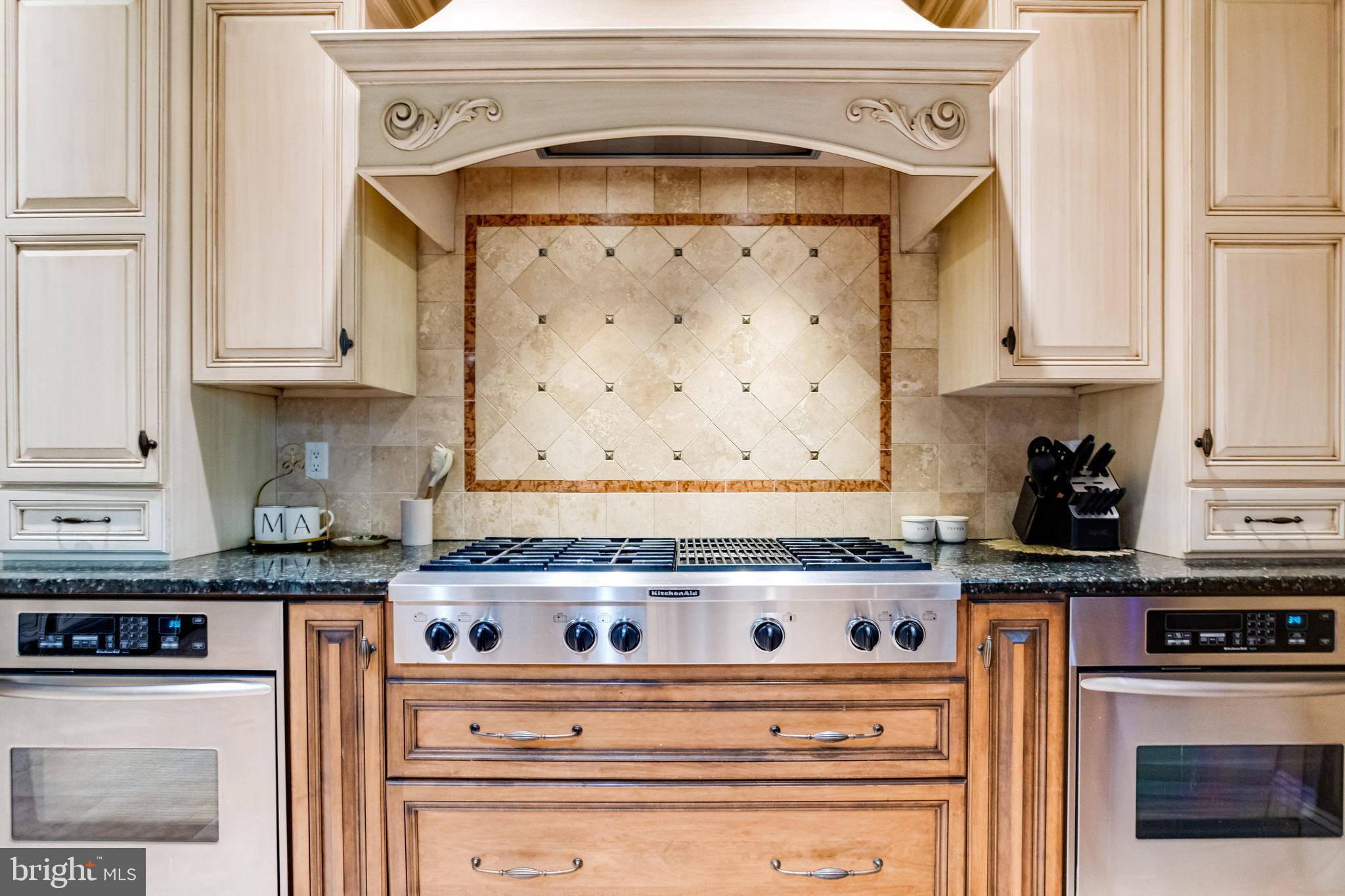 NORTH ROLAND PARK - Residential