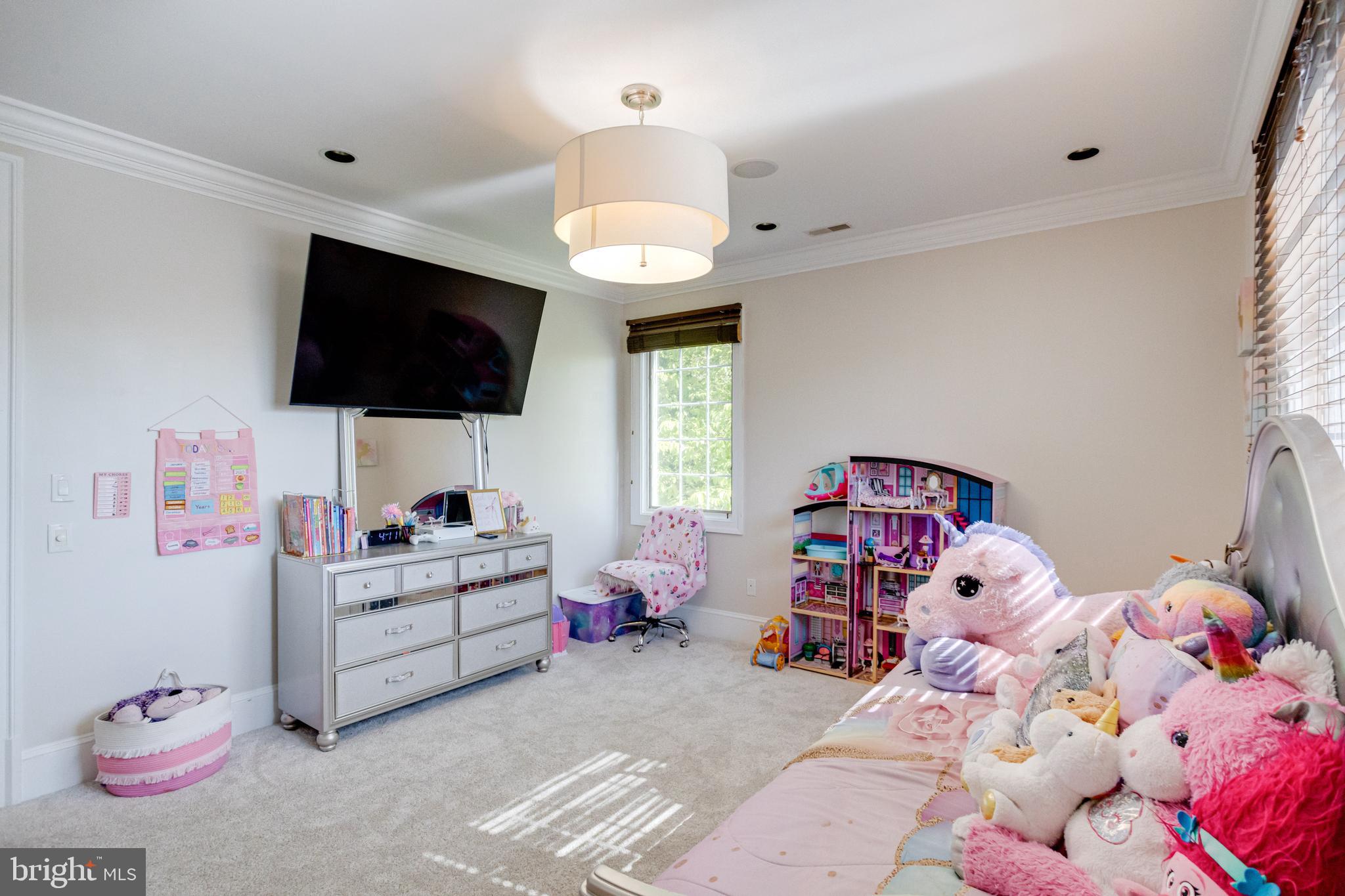 NORTH ROLAND PARK - Residential
