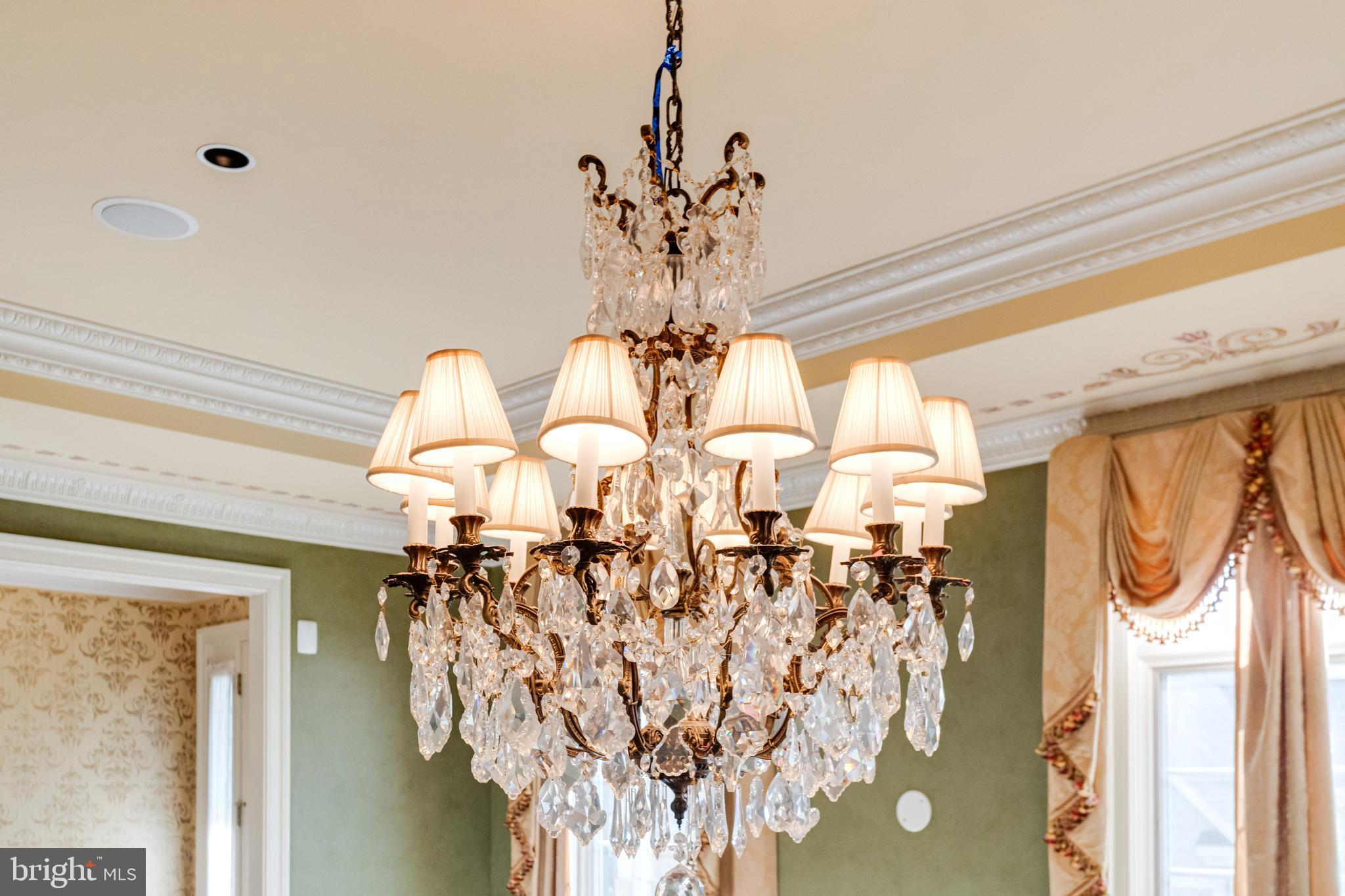 NORTH ROLAND PARK - Residential