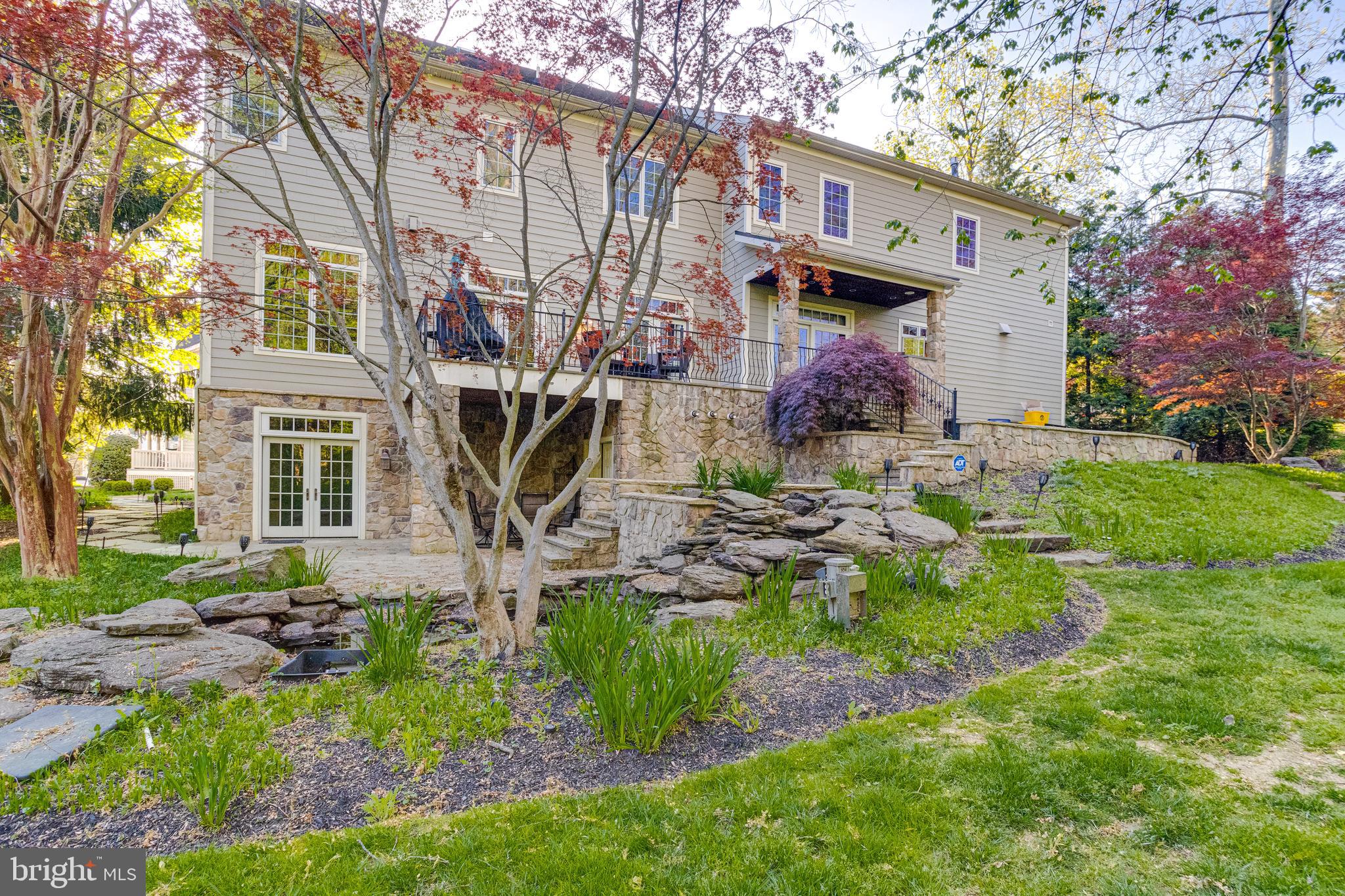 NORTH ROLAND PARK - Residential