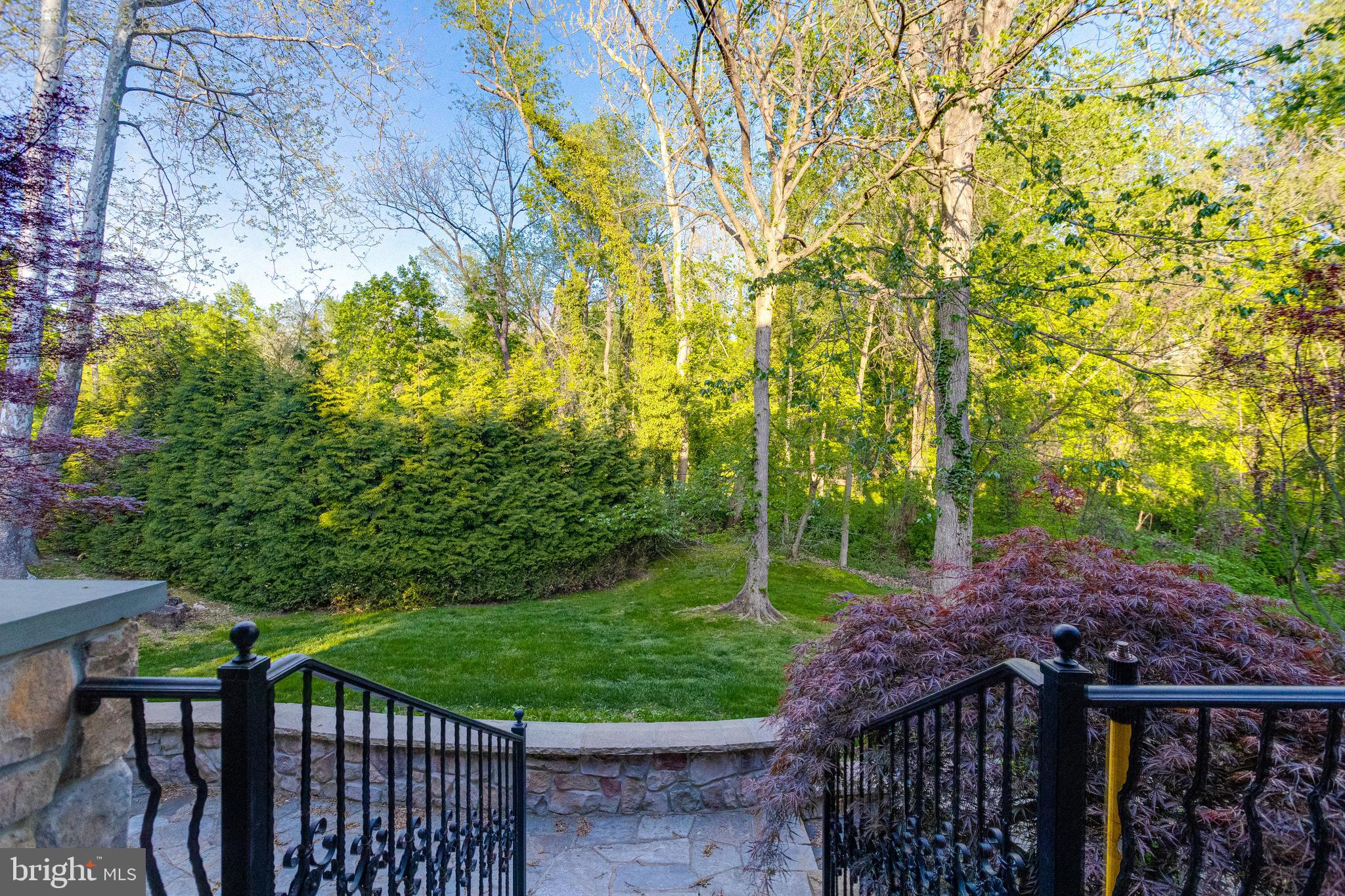 NORTH ROLAND PARK - Residential