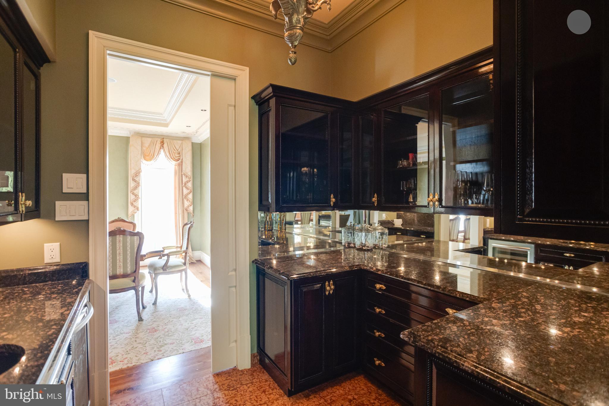 NORTH ROLAND PARK - Residential