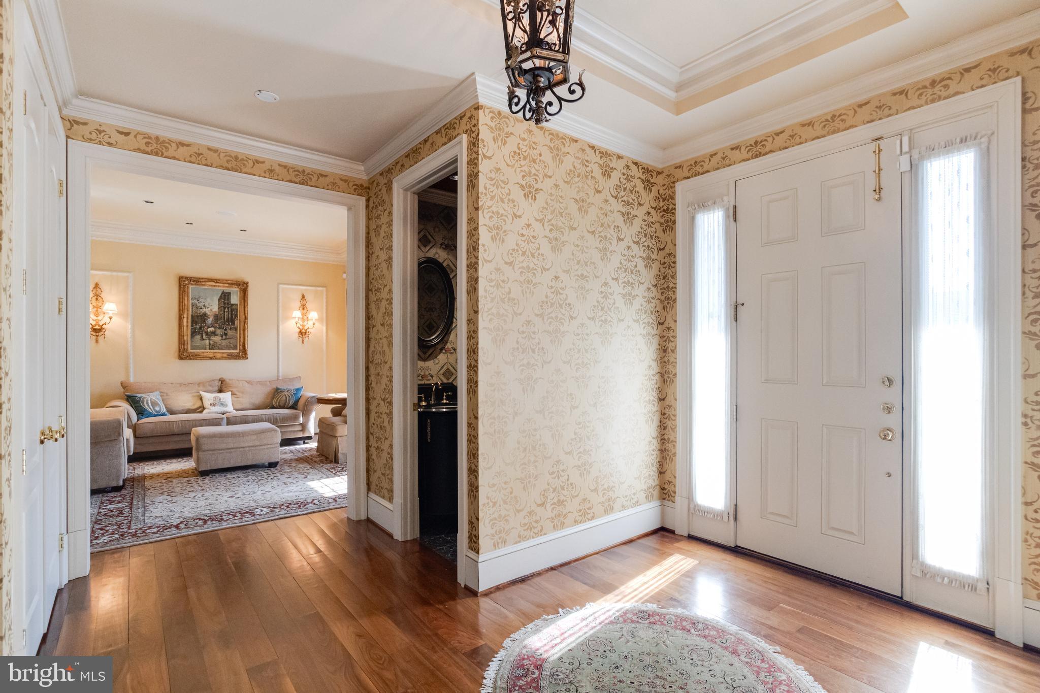 NORTH ROLAND PARK - Residential