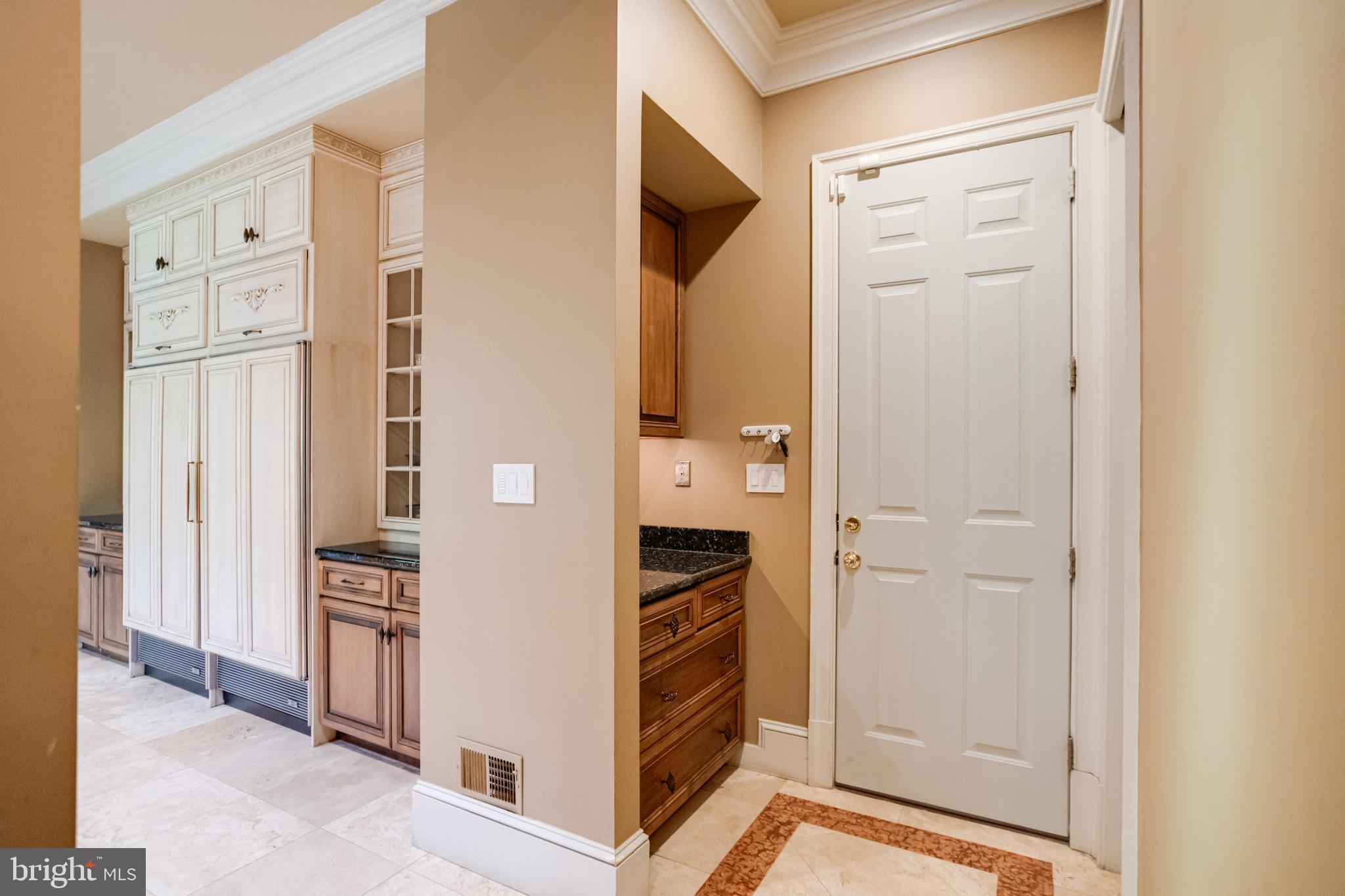 NORTH ROLAND PARK - Residential