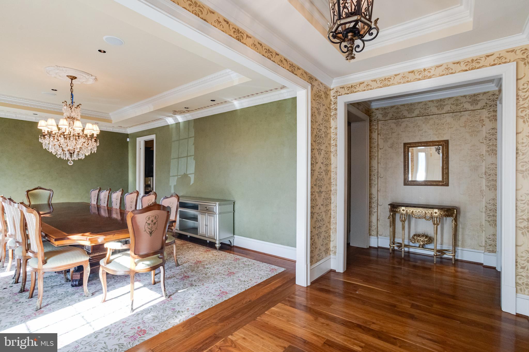 NORTH ROLAND PARK - Residential