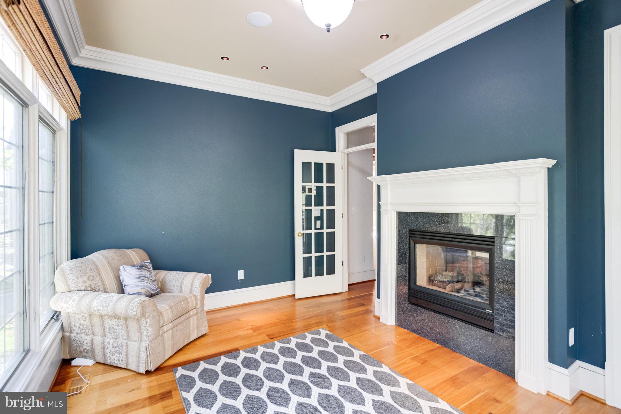 NORTH ROLAND PARK - Residential