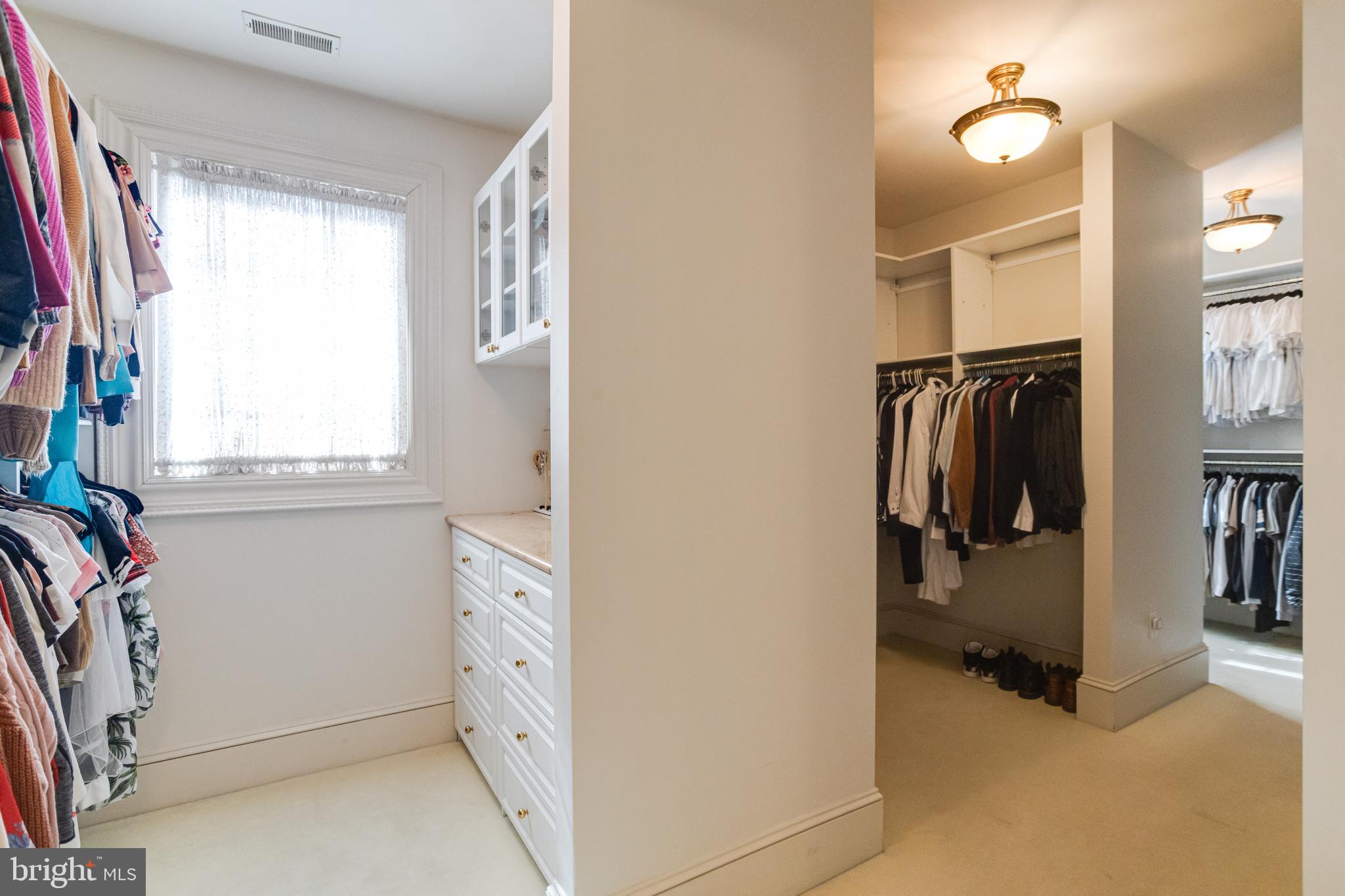 NORTH ROLAND PARK - Residential