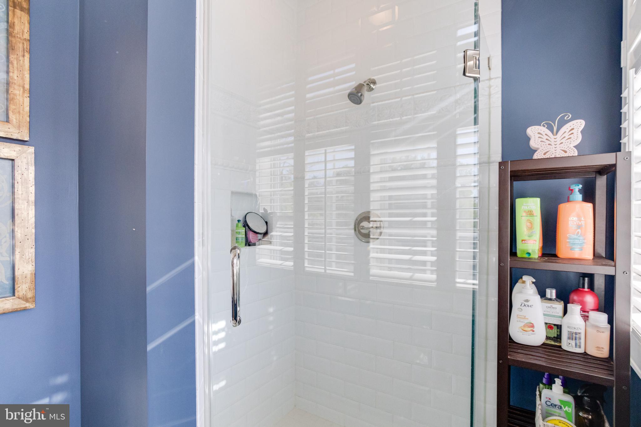 NORTH ROLAND PARK - Residential