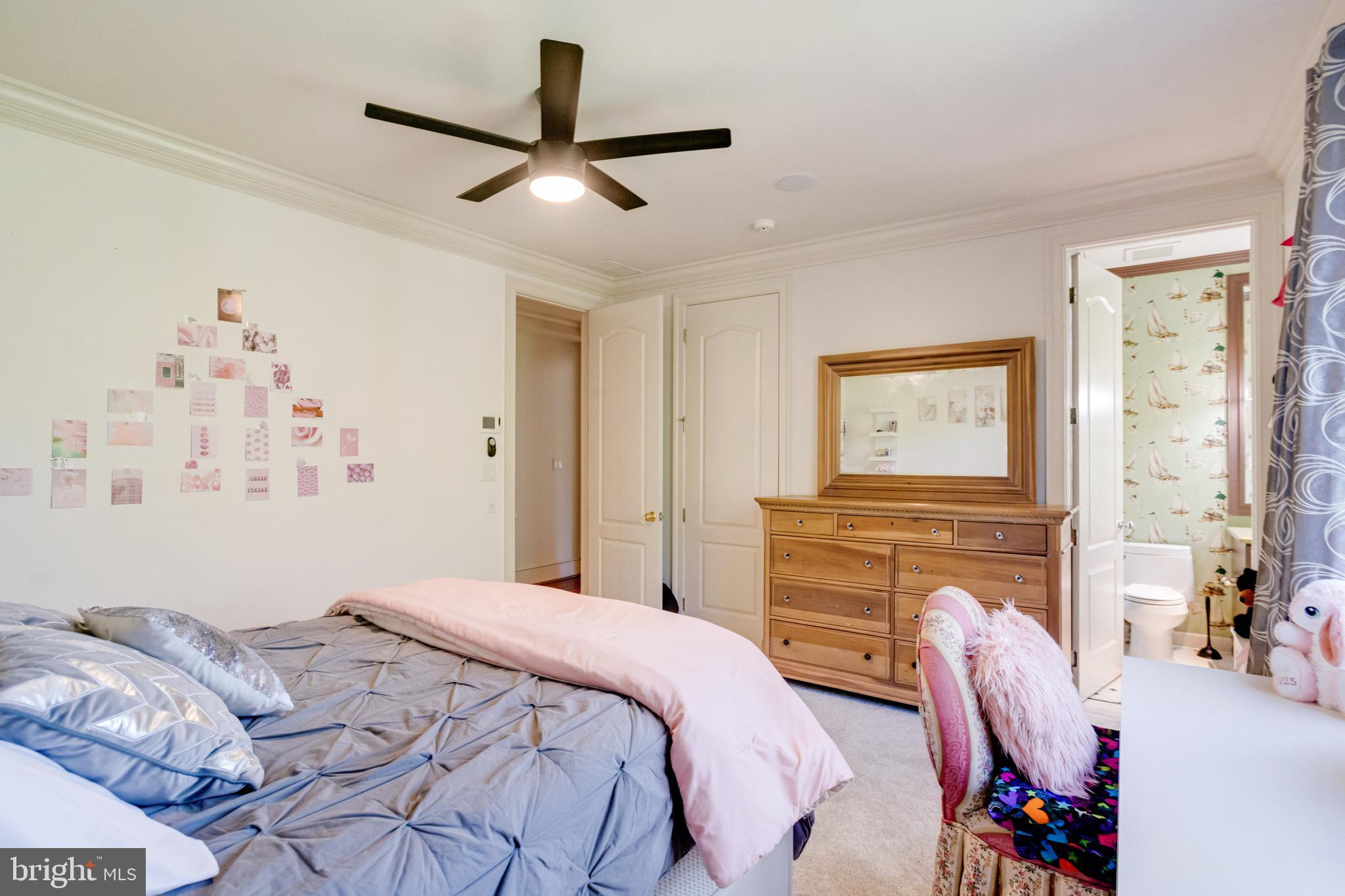 NORTH ROLAND PARK - Residential