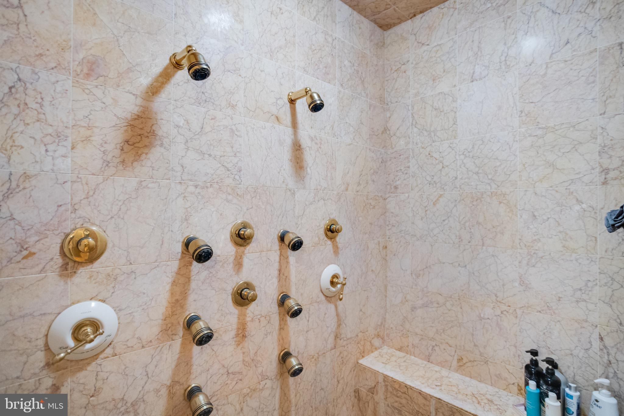 NORTH ROLAND PARK - Residential