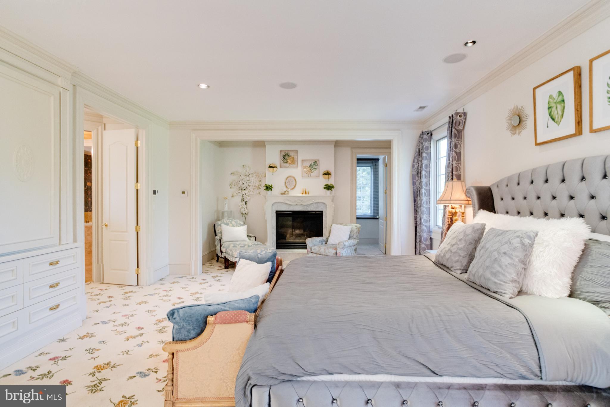 NORTH ROLAND PARK - Residential