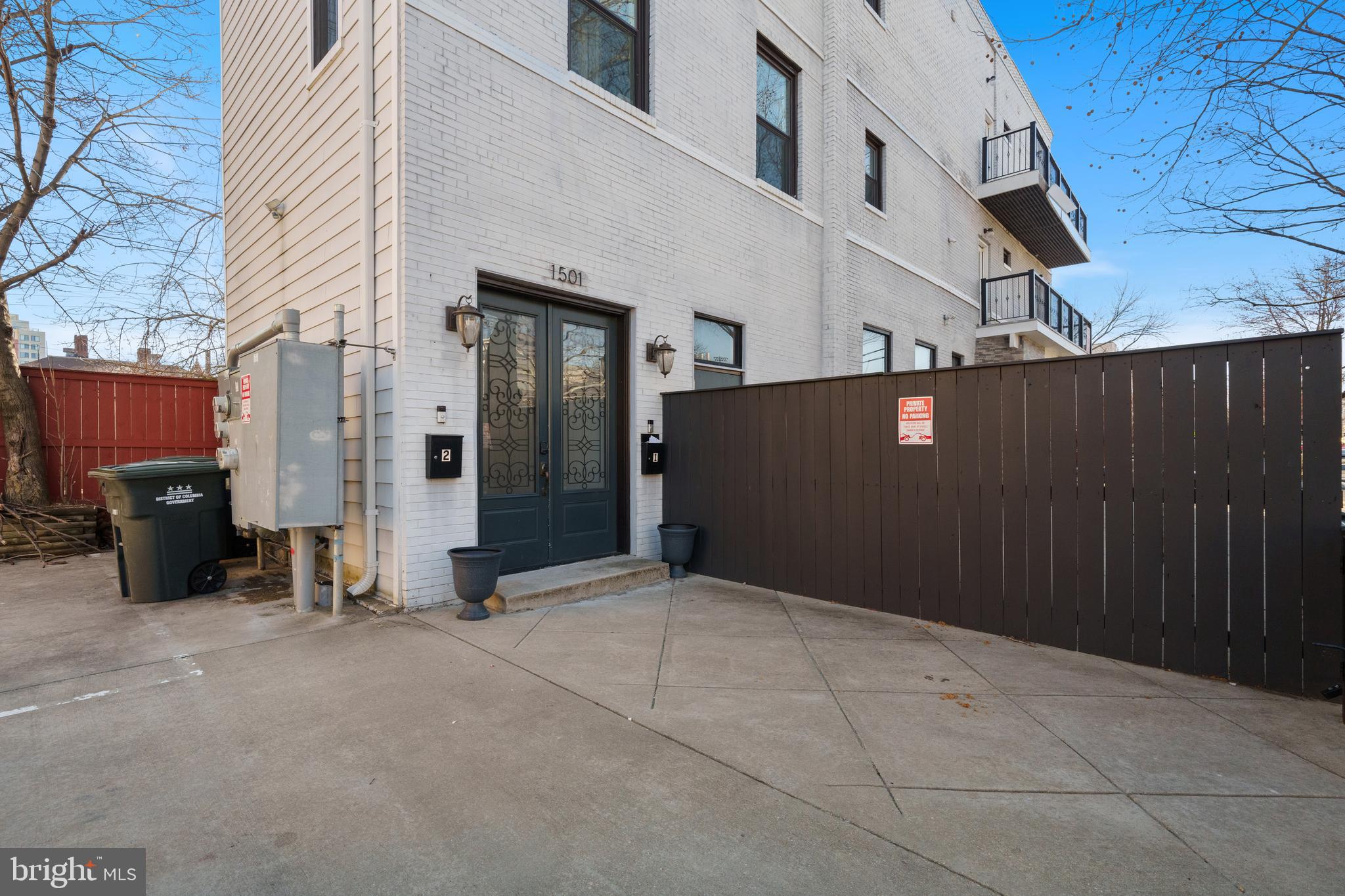 TRUXTON CIRCLE - Residential
