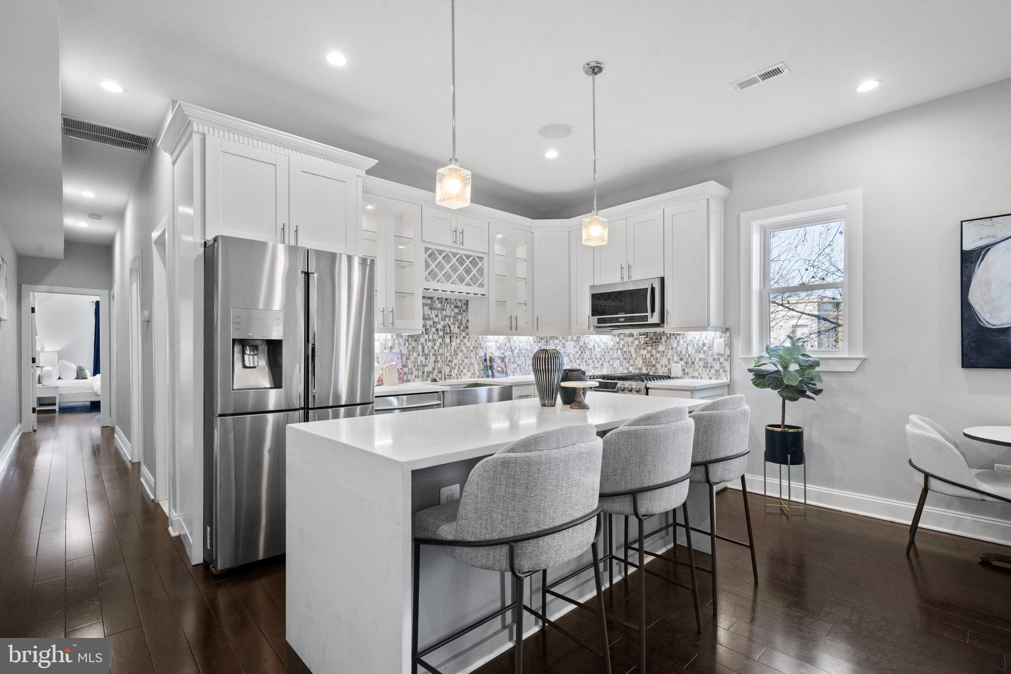TRUXTON CIRCLE - Residential