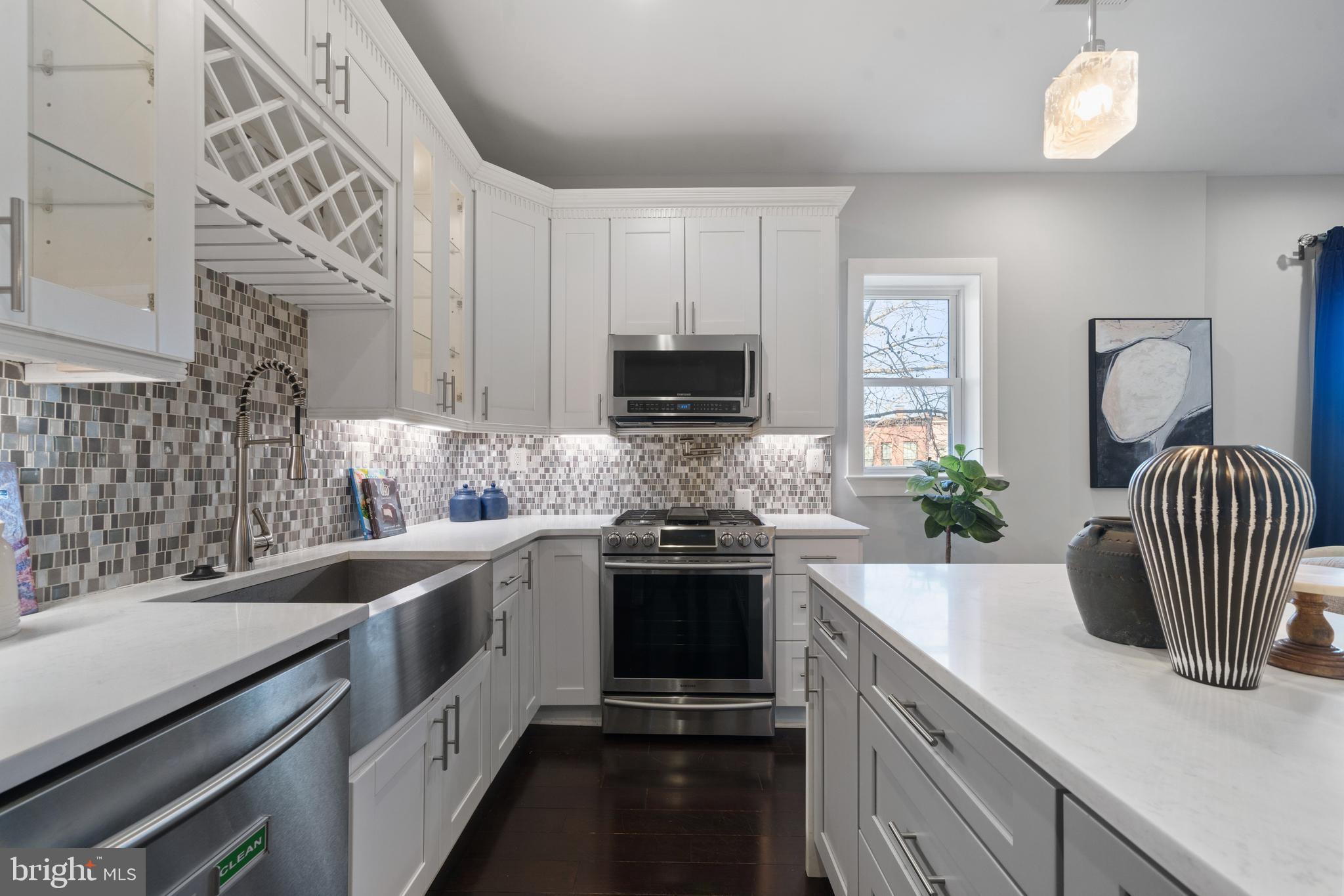 TRUXTON CIRCLE - Residential