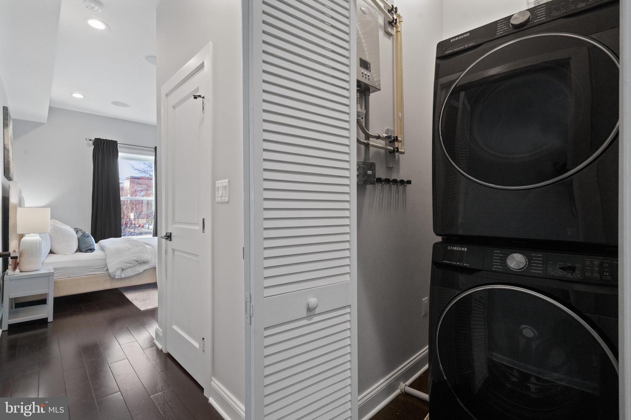 TRUXTON CIRCLE - Residential